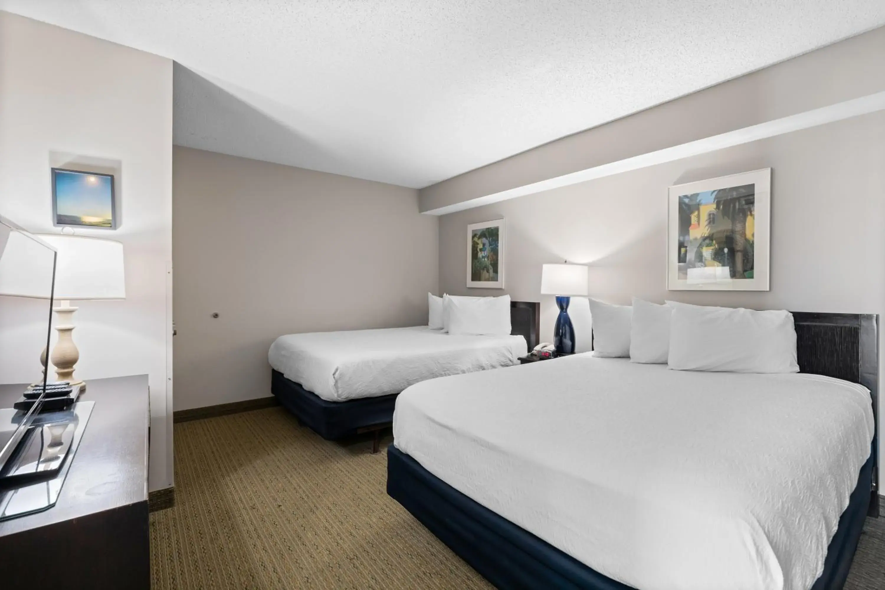 One-Bedroom Suite with Ocean View in Seaside Resort One-Bedroom Suite with Ocean View in Seaside Resort