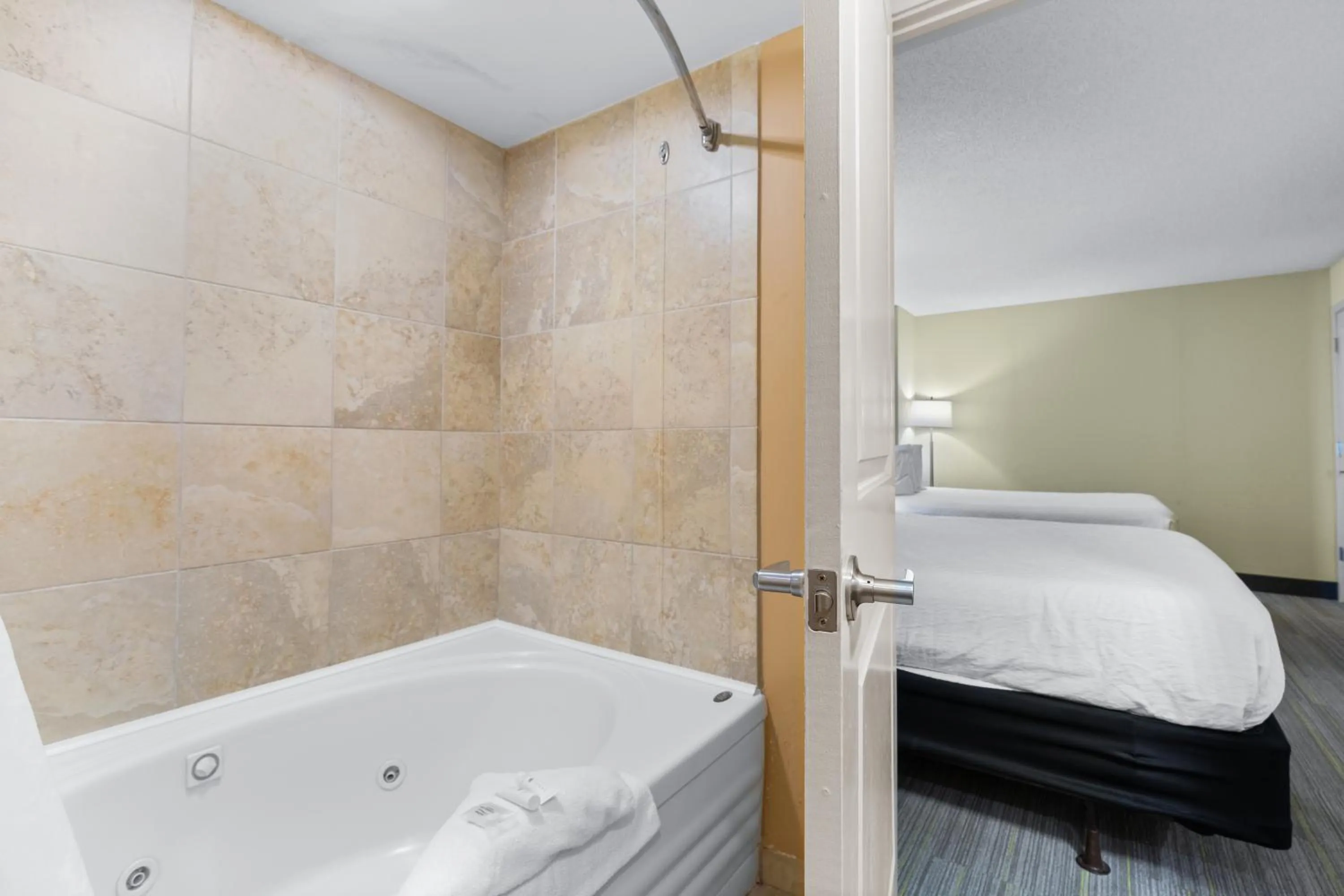 Bathroom, Bed in Seaside Resort