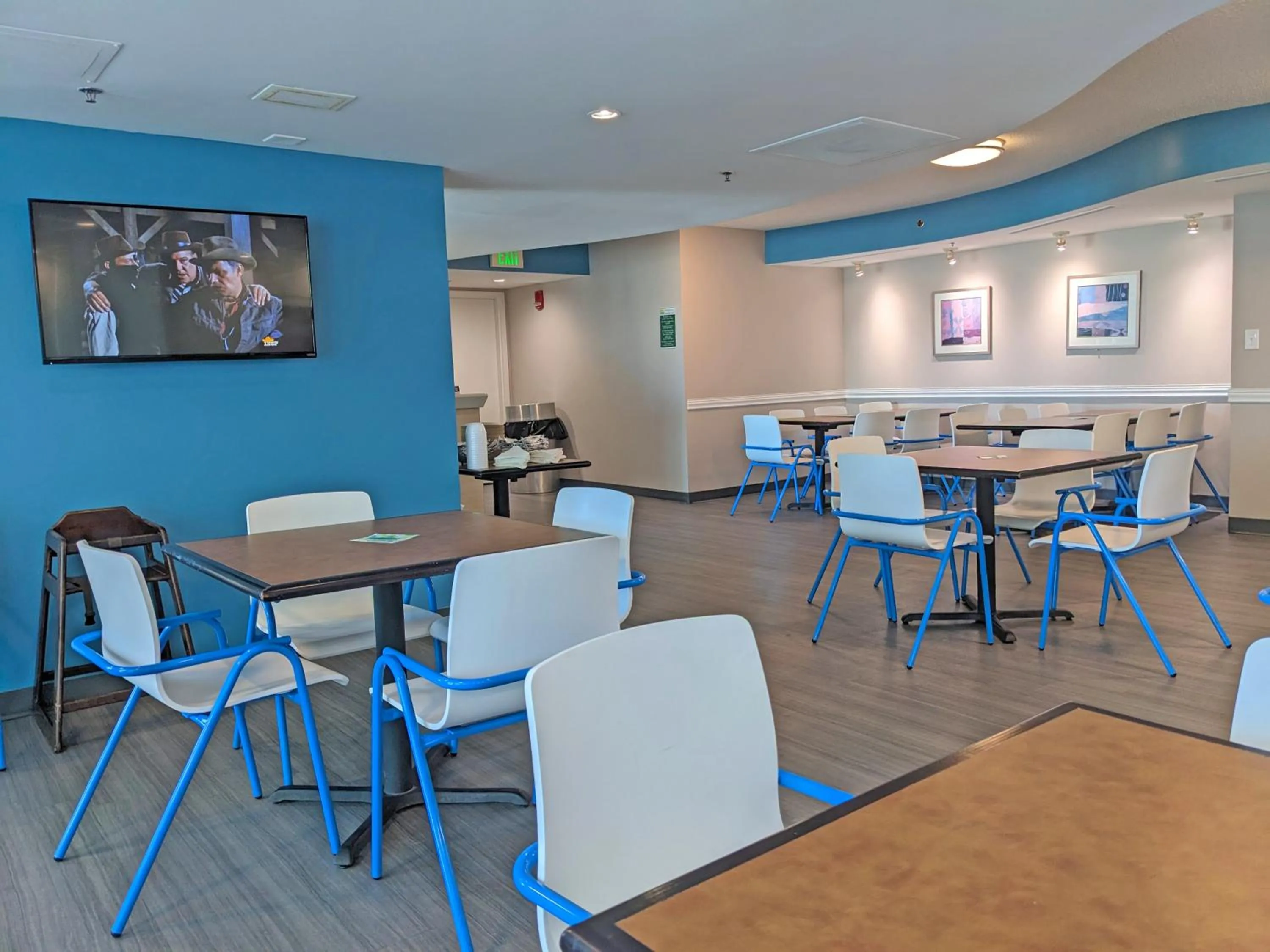 Restaurant/places to eat in Seaside Resort