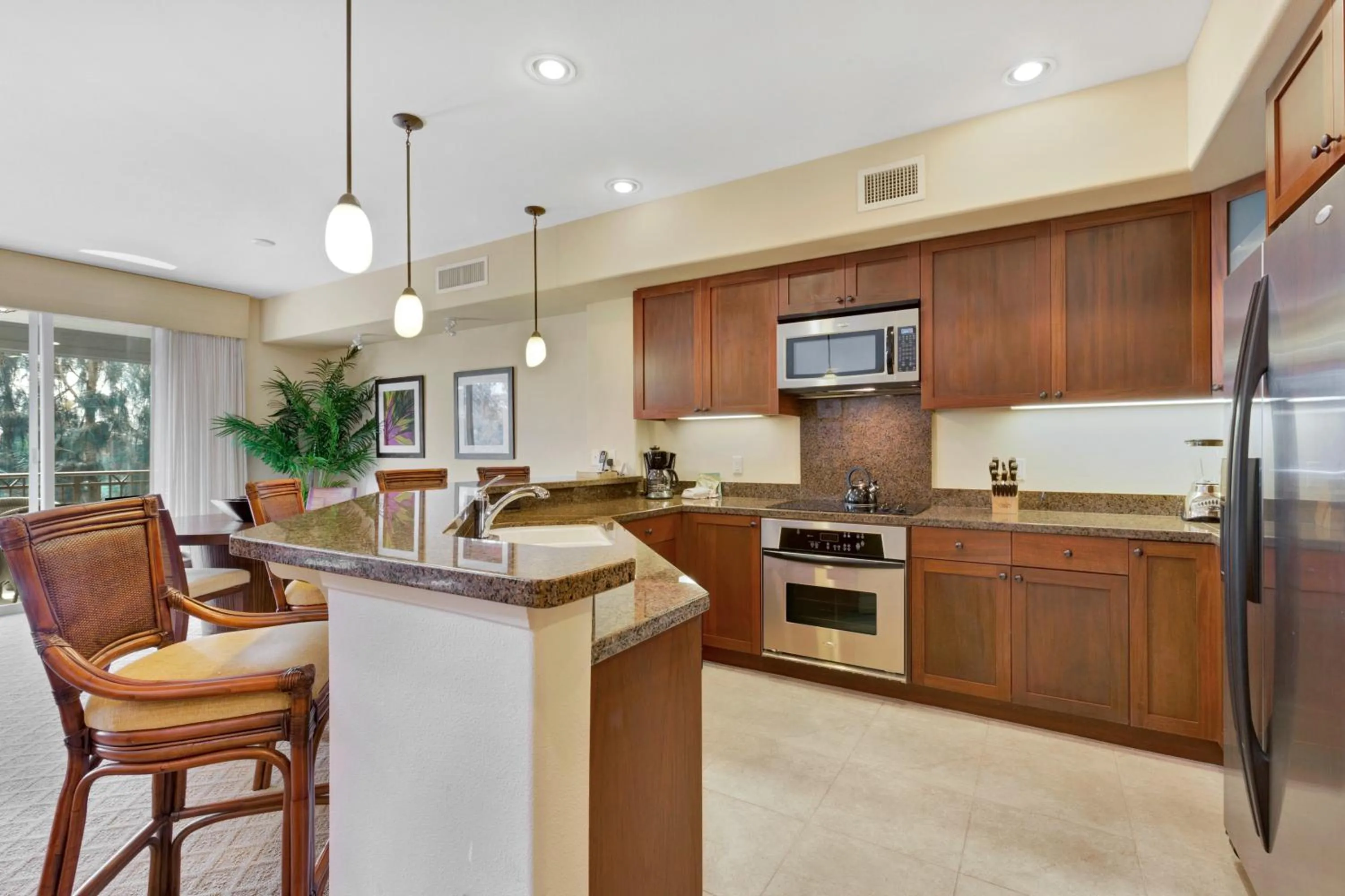 kitchen in Castle Hali'i Kai at Waikoloa