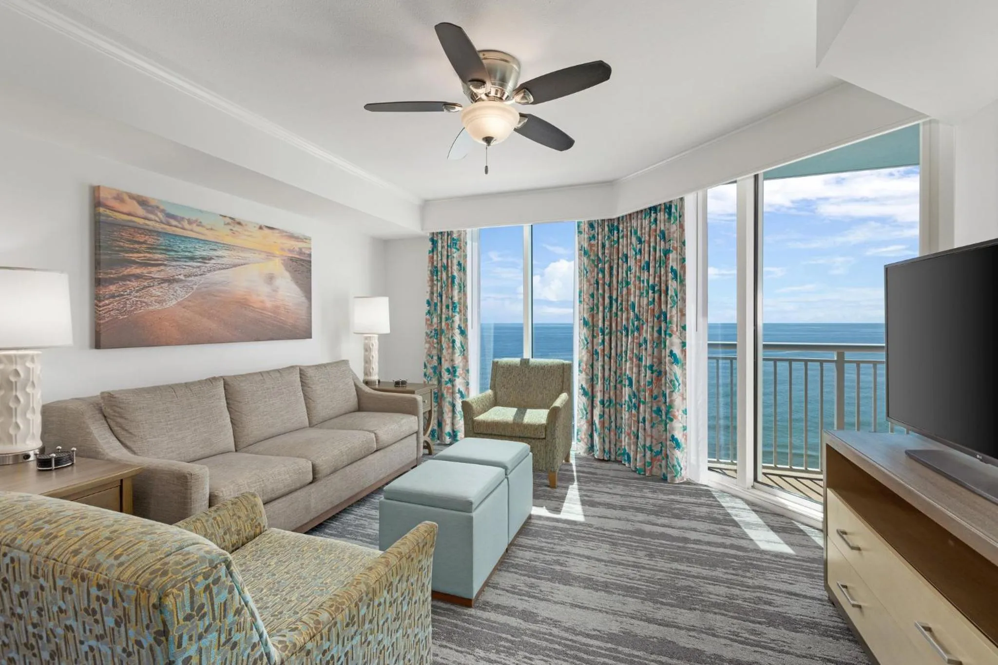 Living room in Club Wyndham Towers on the Grove