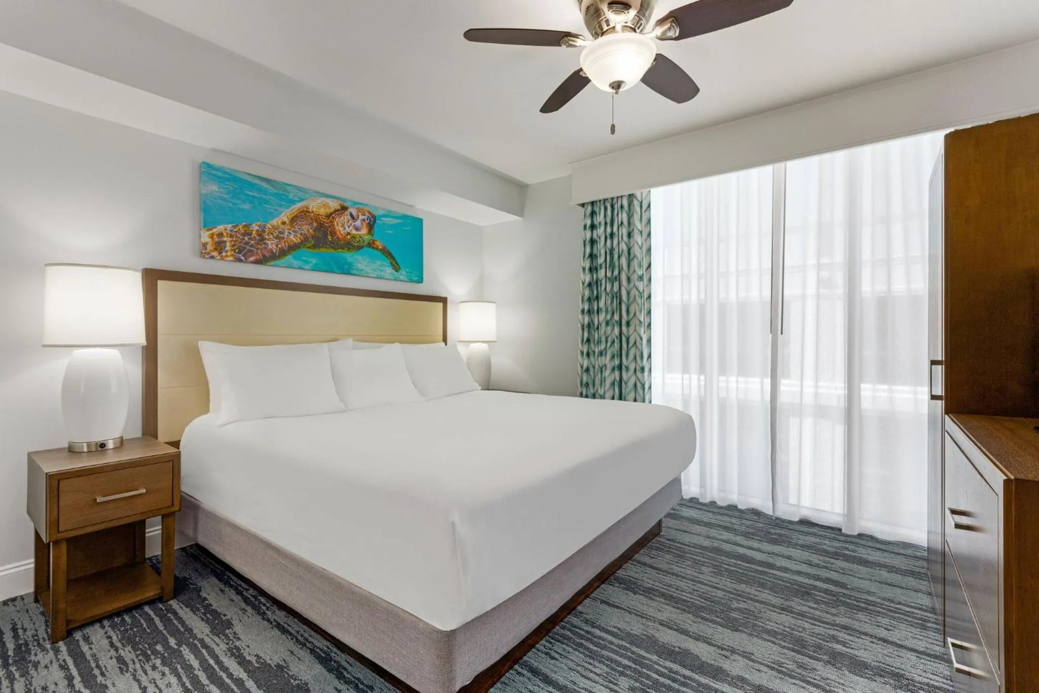 Bedroom, Bed in Club Wyndham Towers on the Grove