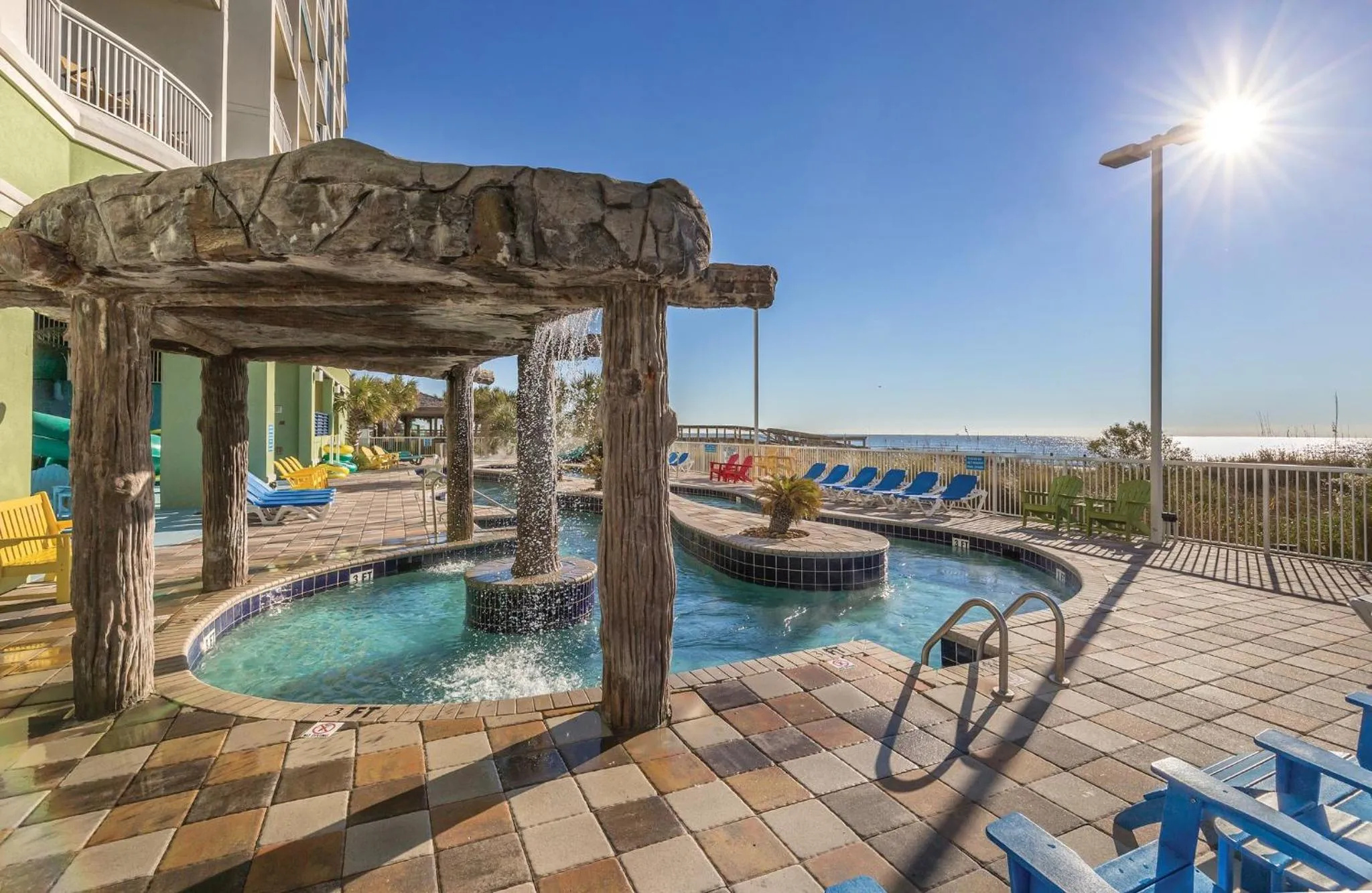 Swimming pool in Club Wyndham Towers on the Grove