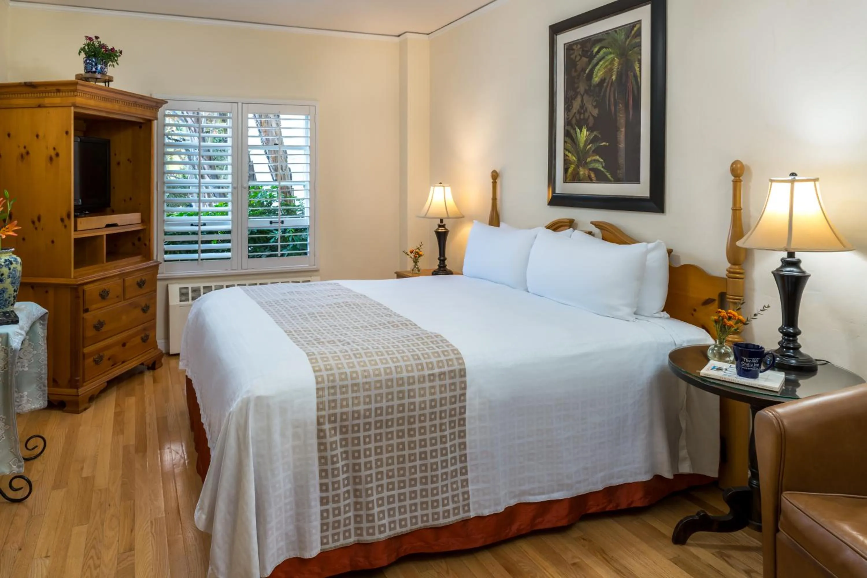 Bed in The Eagle Inn