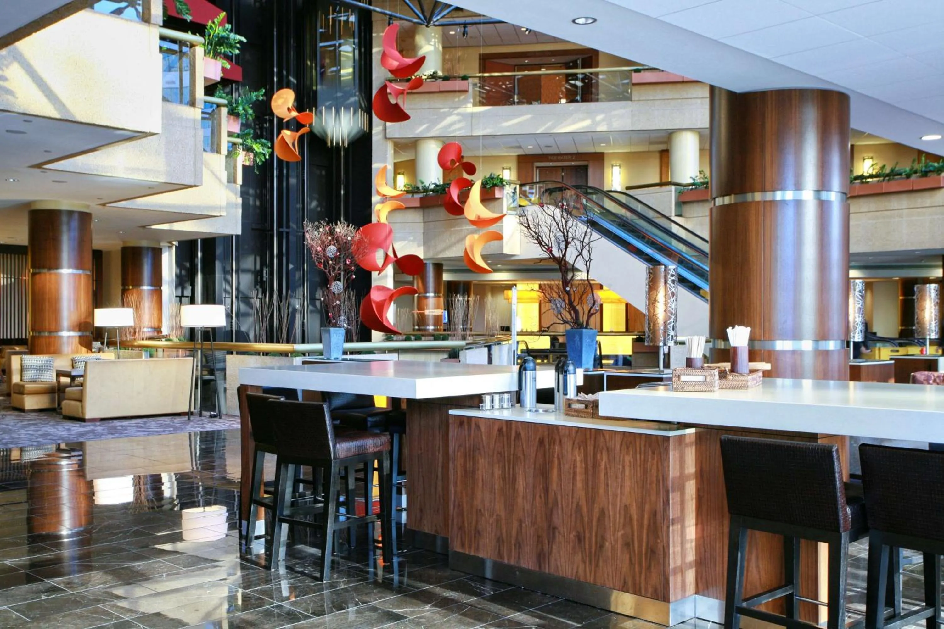 Lobby or reception in Hyatt Regency Crystal City at Reagan National Airport