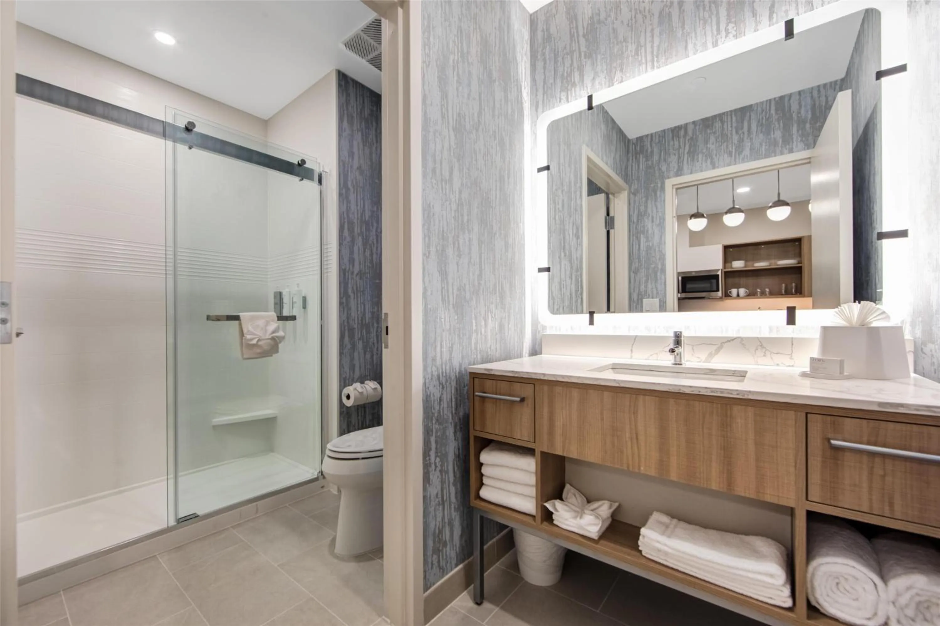 Bathroom in Homewood Suites by Hilton East Rutherford - Meadowlands, NJ