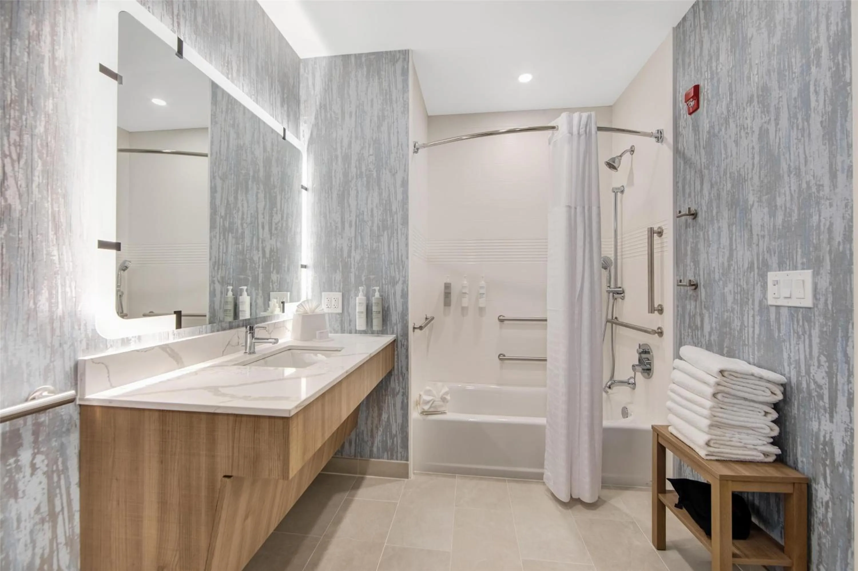 Bathroom in Homewood Suites by Hilton East Rutherford - Meadowlands, NJ