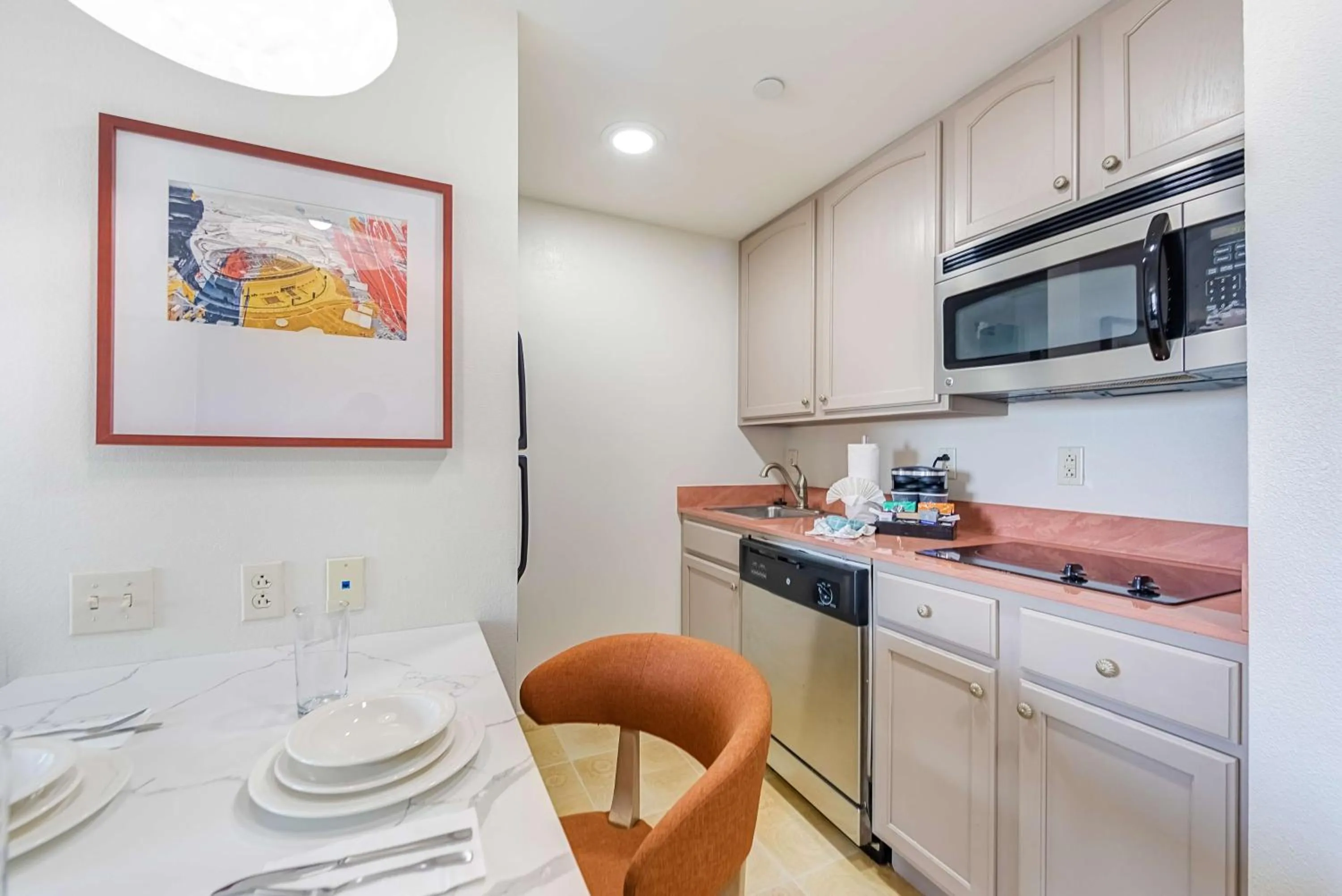 Kitchen or kitchenette in Homewood Suites by Hilton East Rutherford - Meadowlands, NJ
