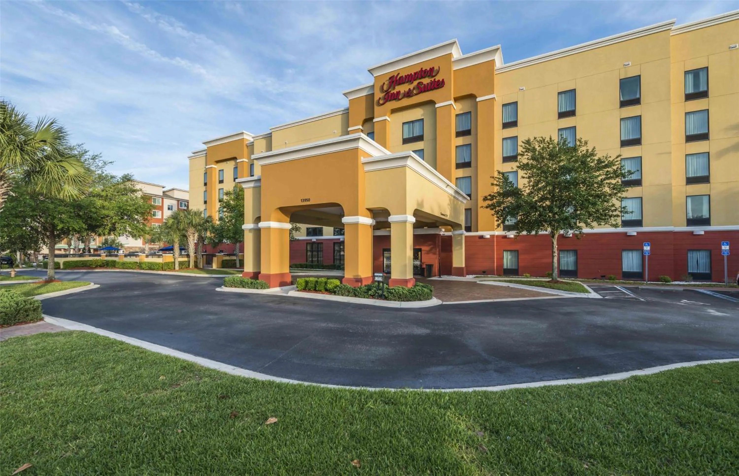 Property building in Hampton Inn & Suites Jacksonville South - Bartram Park