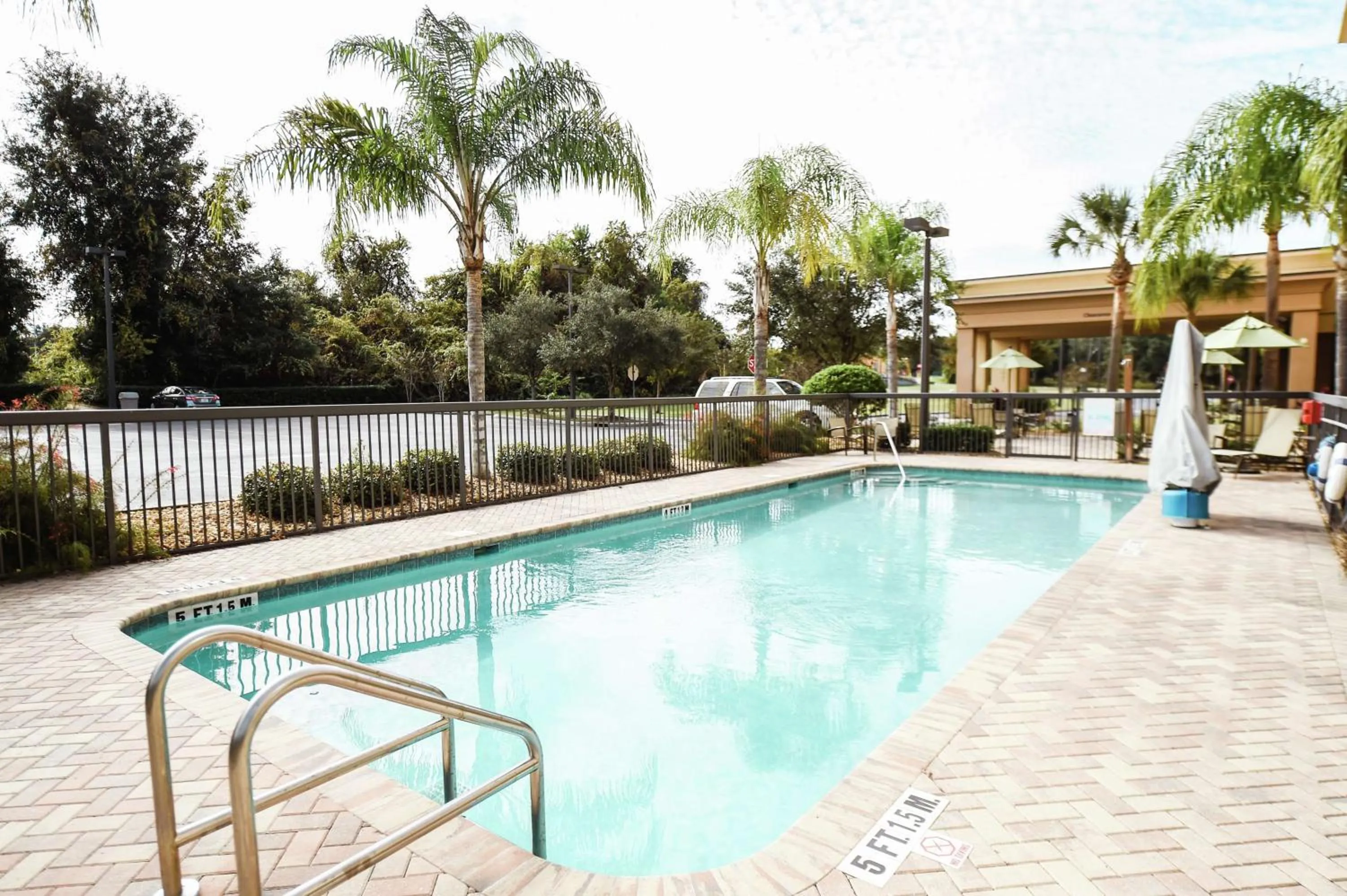 Pool view in Hampton Inn & Suites Ocala - Belleview