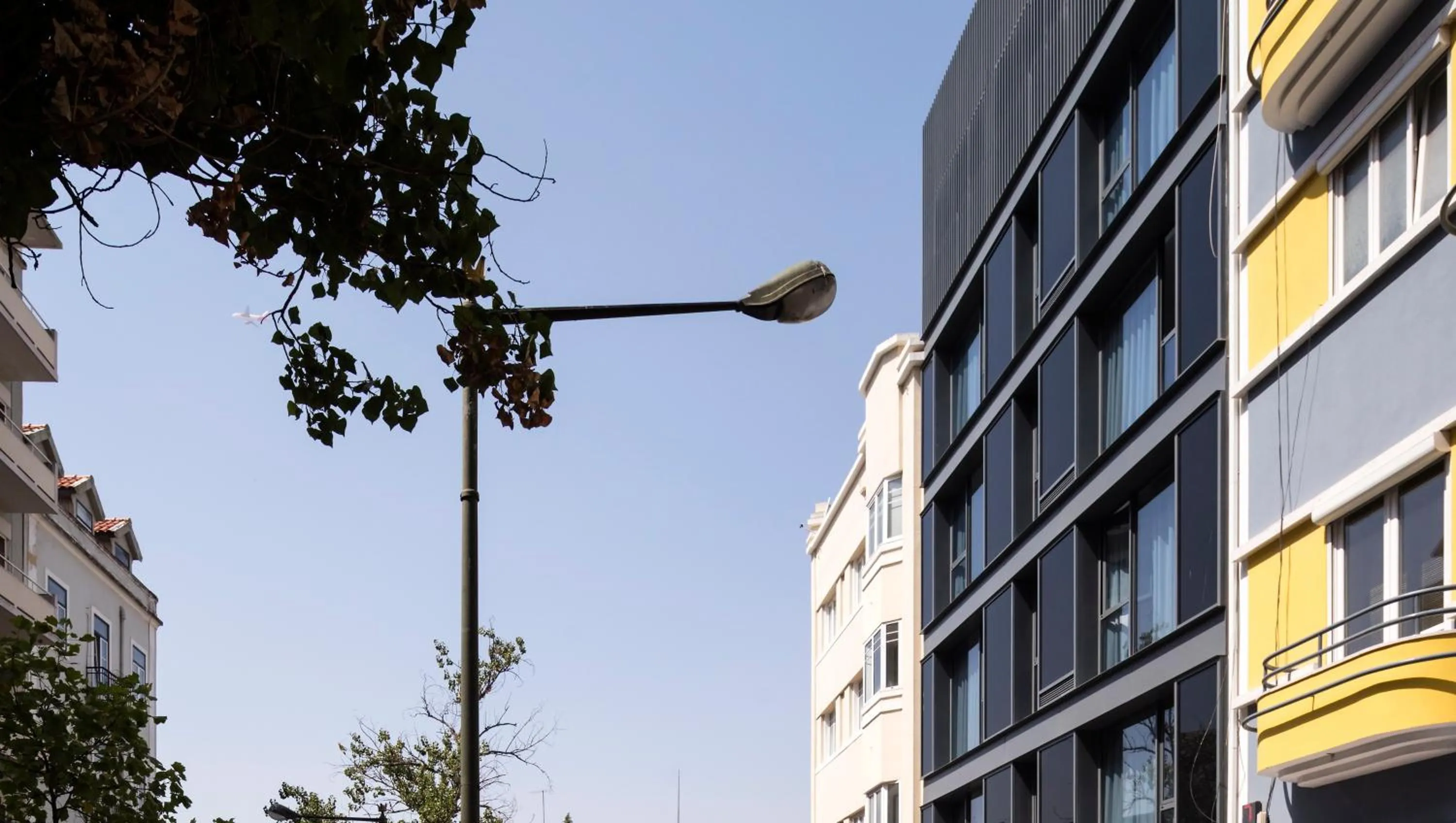 Facade/entrance in Lisbon Serviced Apartments - Parque