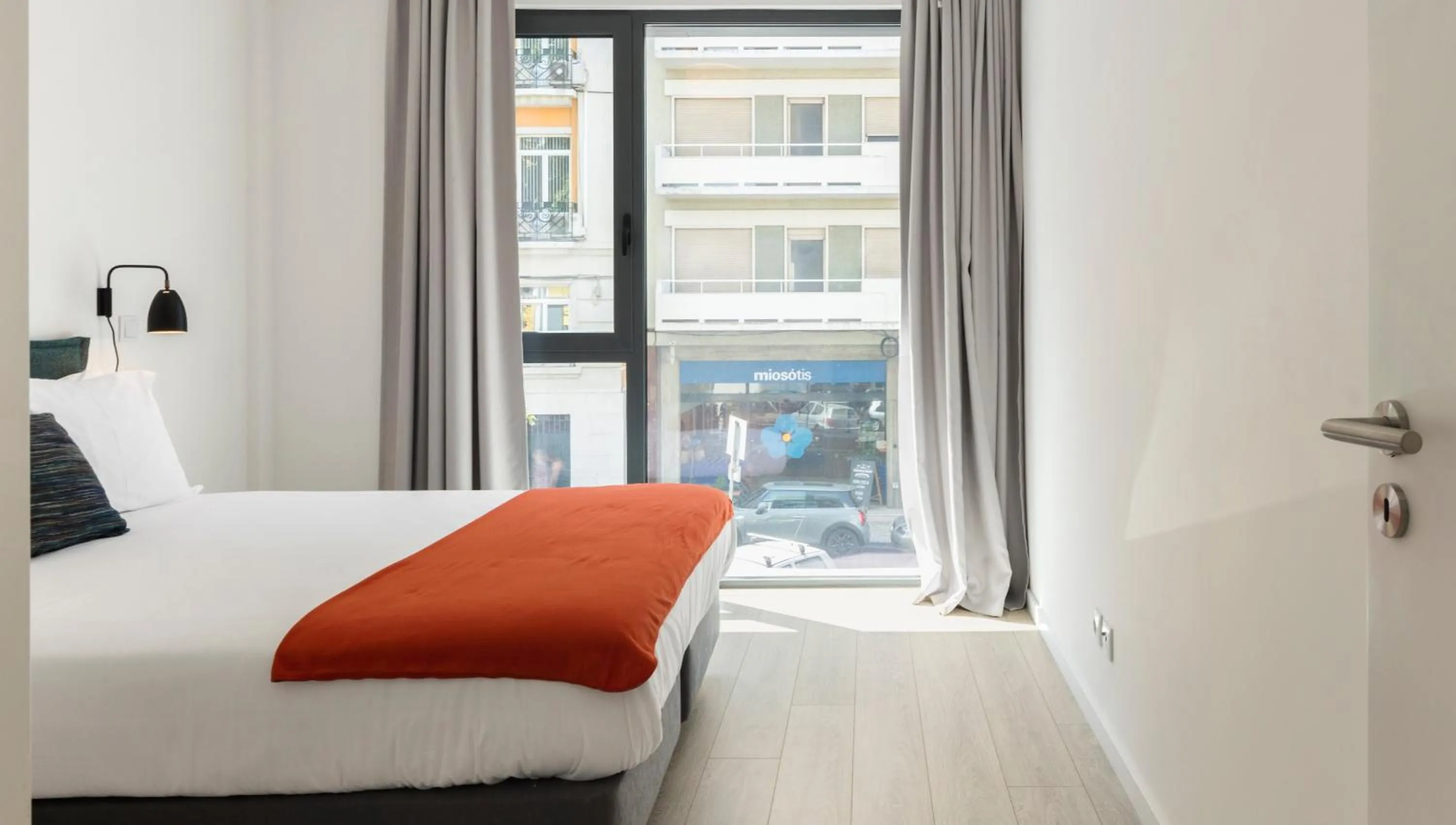 Bedroom, Bed in Lisbon Serviced Apartments - Parque