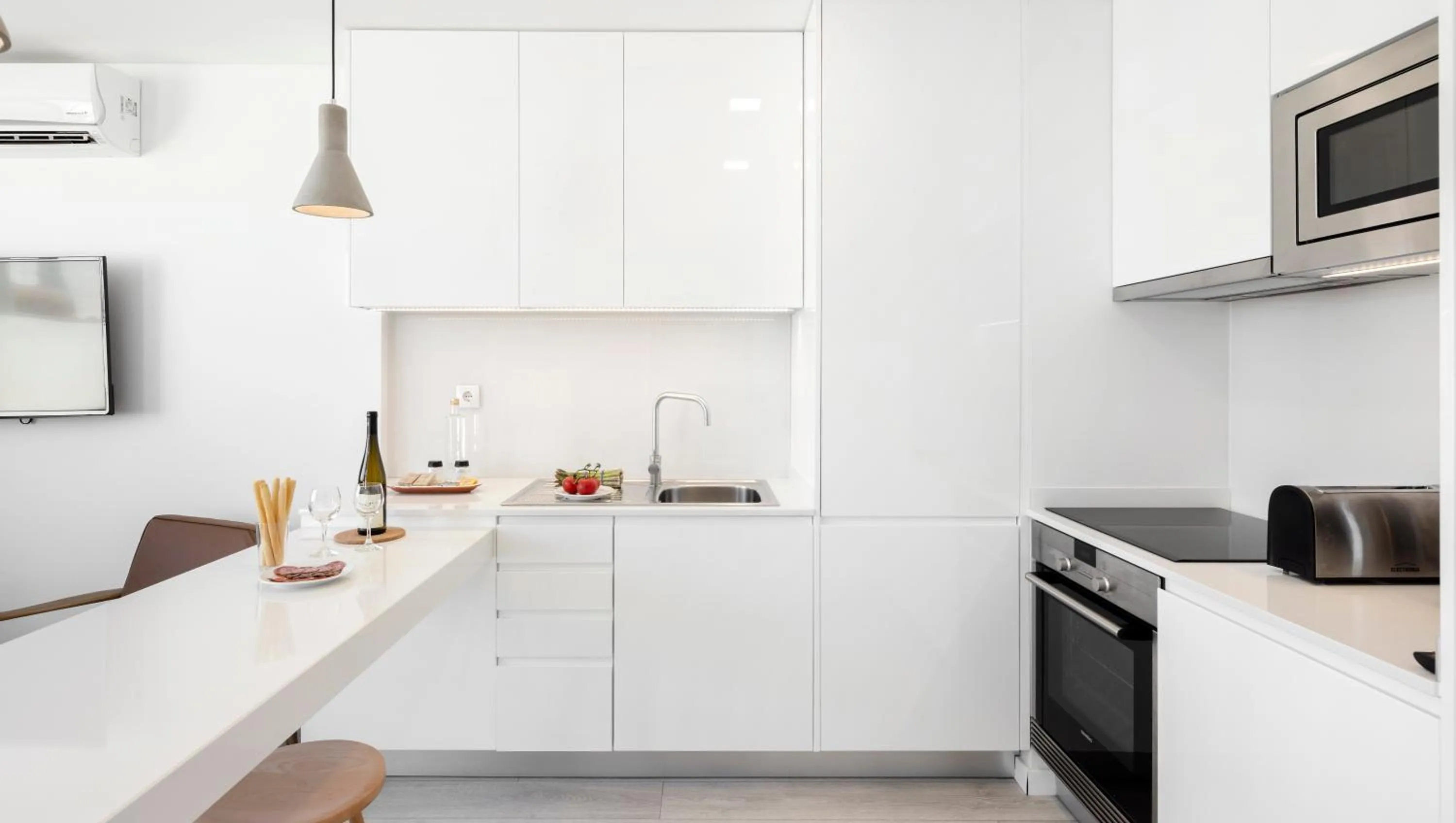 Kitchen or kitchenette in Lisbon Serviced Apartments - Parque