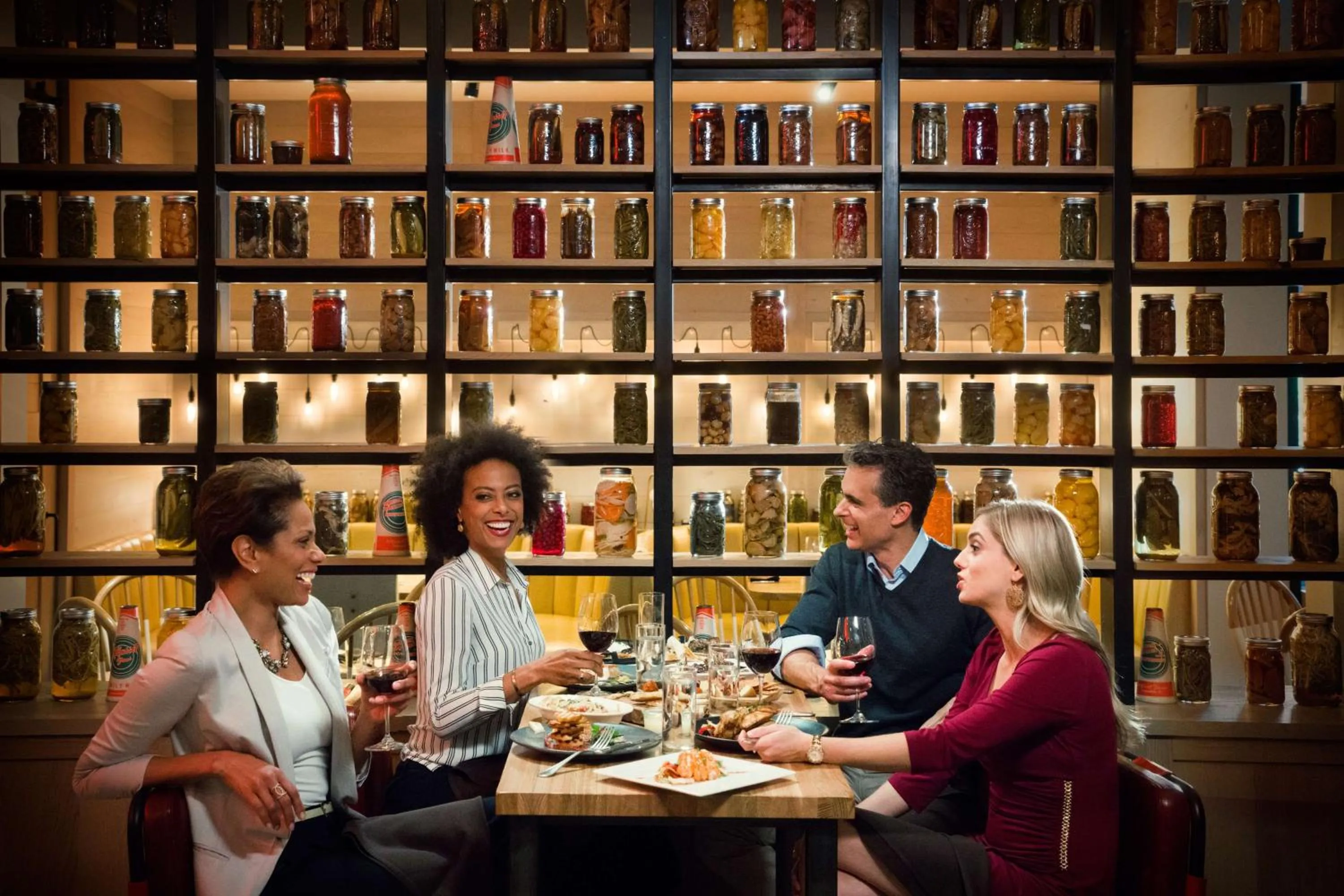 Restaurant/places to eat in The Logan Philadelphia, Curio Collection by Hilton