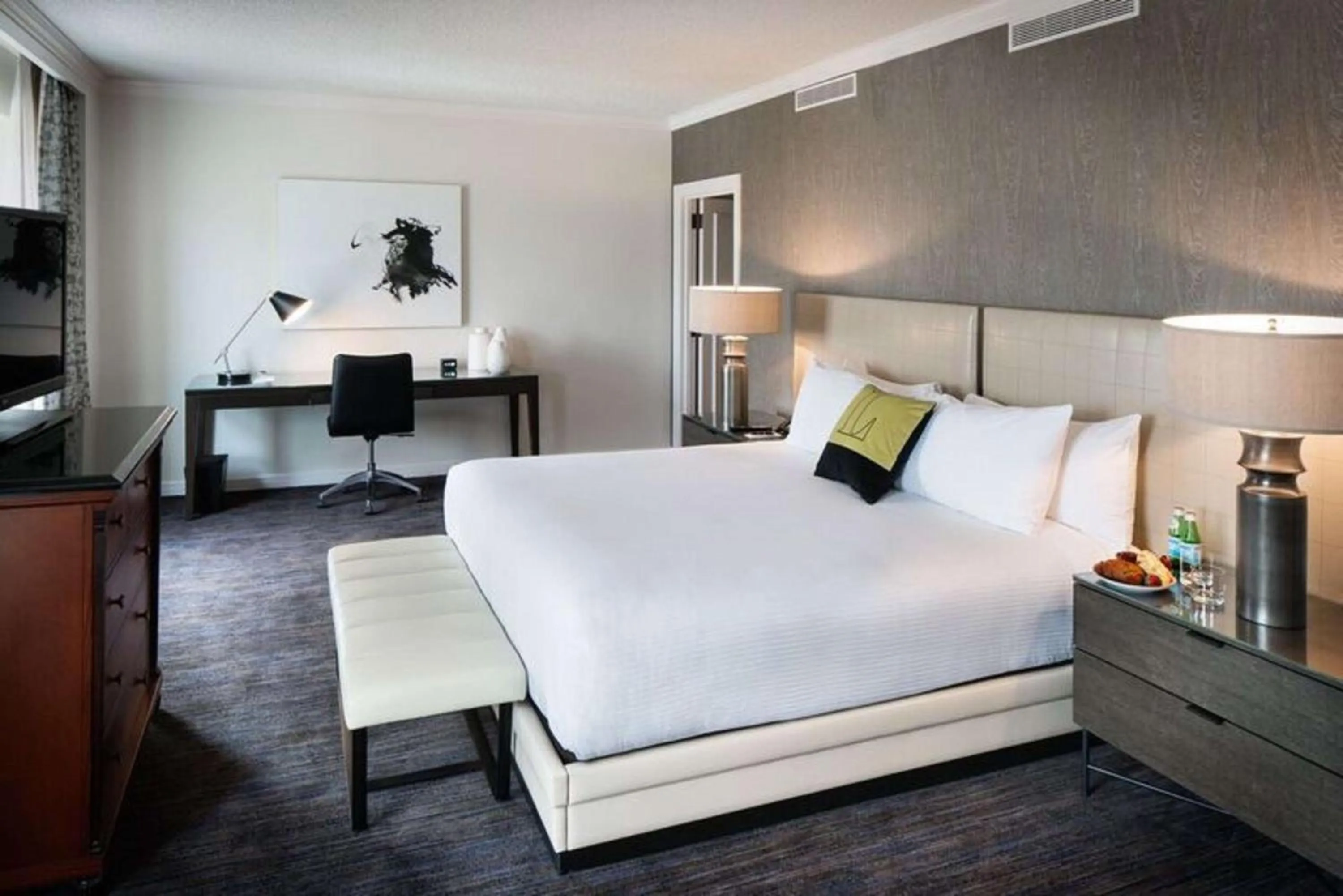 Bed in The Logan Philadelphia, Curio Collection by Hilton