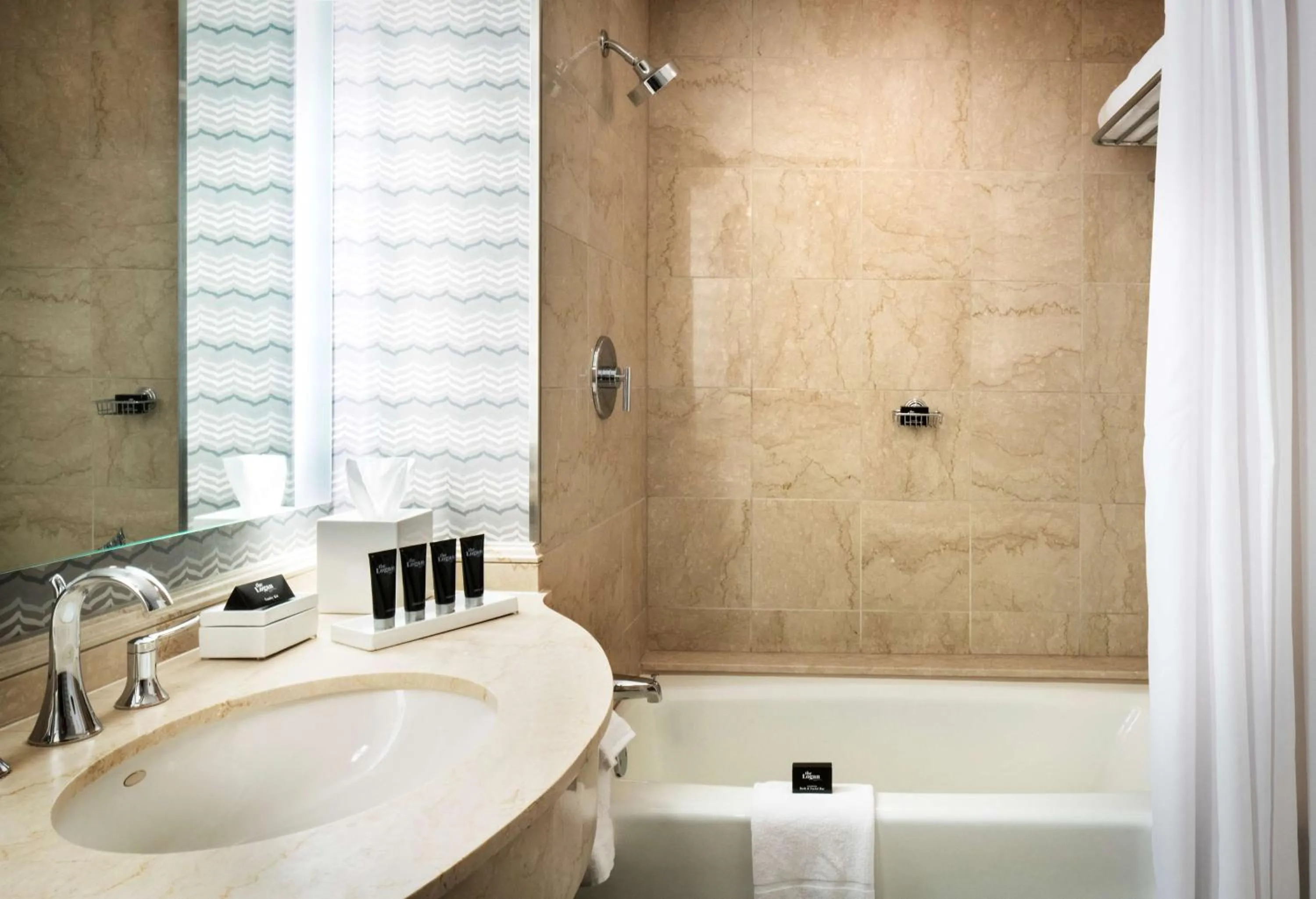 Bathroom in The Logan Philadelphia, Curio Collection by Hilton