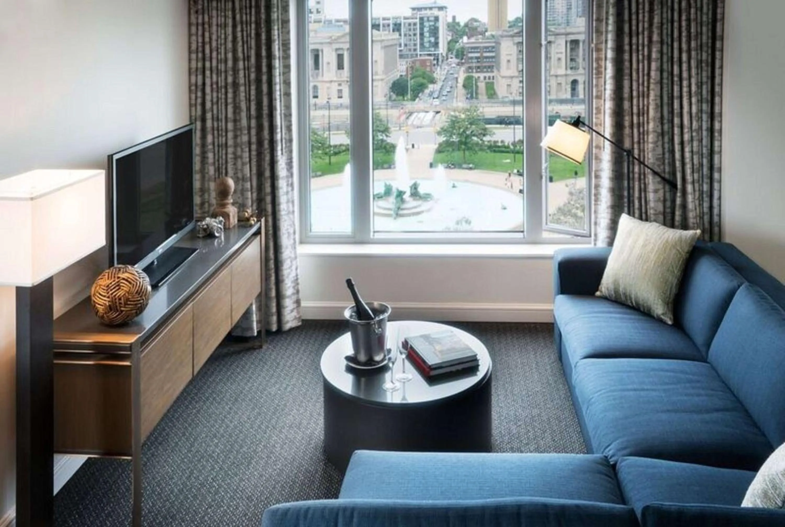 Living room in The Logan Philadelphia, Curio Collection by Hilton