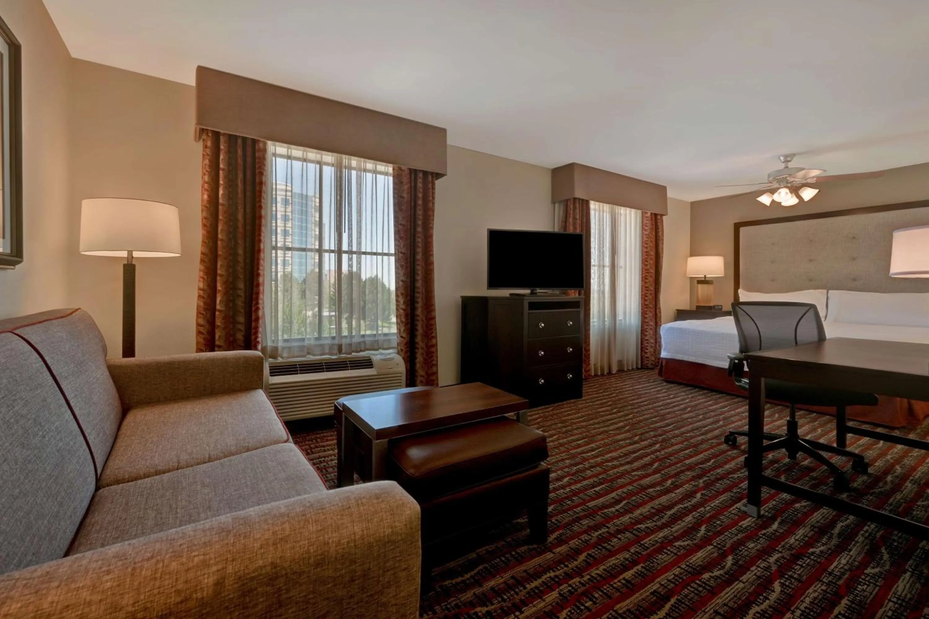 Living room, Bed in Homewood Suites by Hilton Denver Tech Center