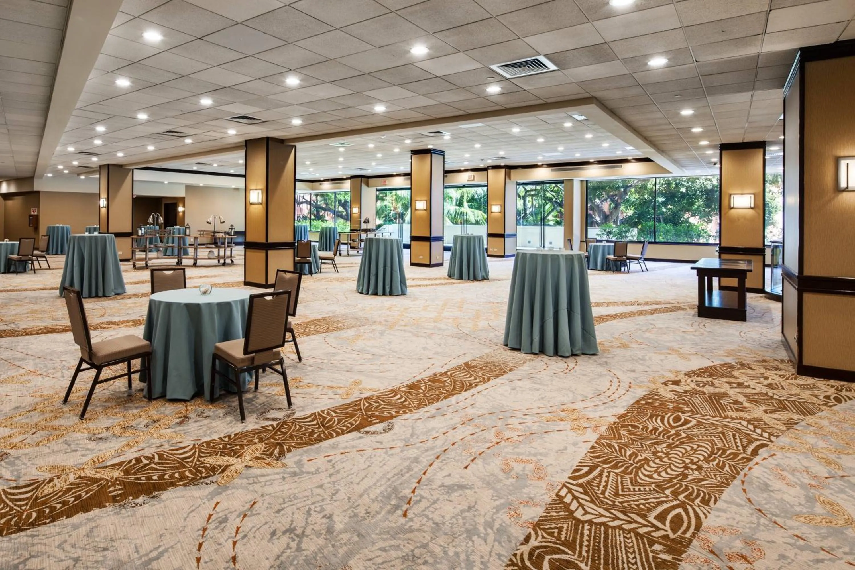Meeting/conference room in Sheraton Waikiki Beach Resort