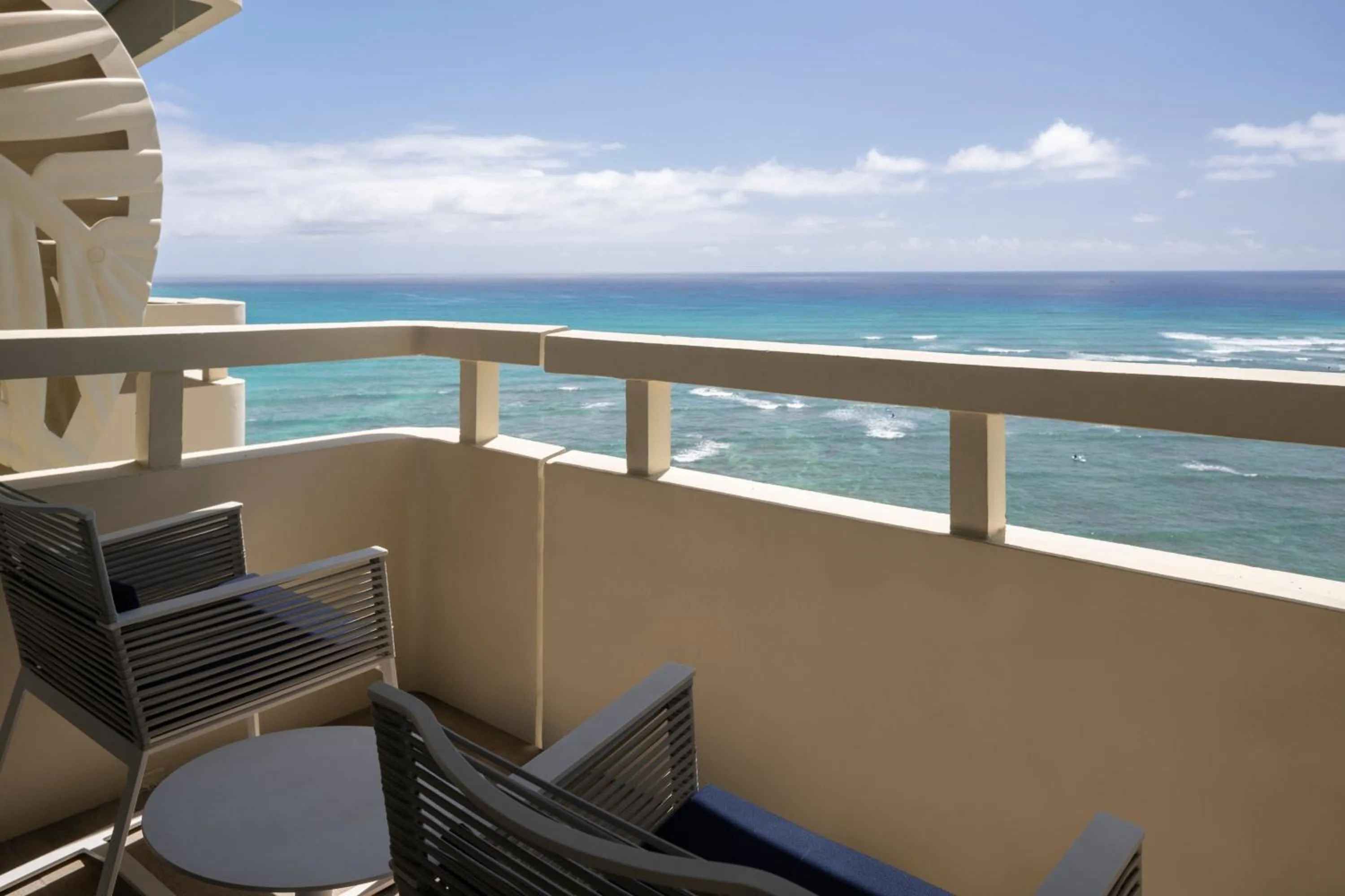 Photo of the whole room in Sheraton Waikiki Beach Resort