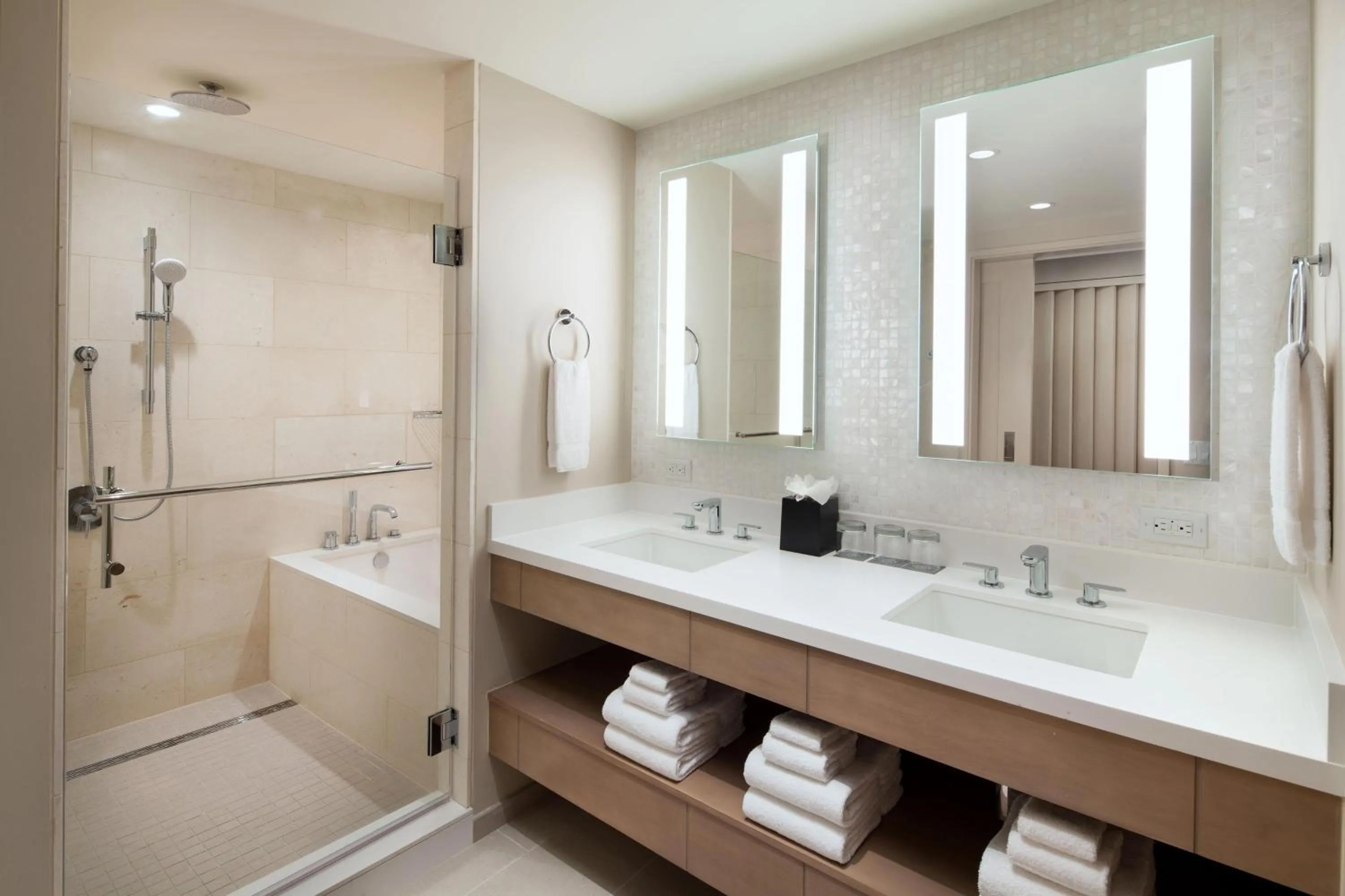 Bathroom in Sheraton Waikiki Beach Resort