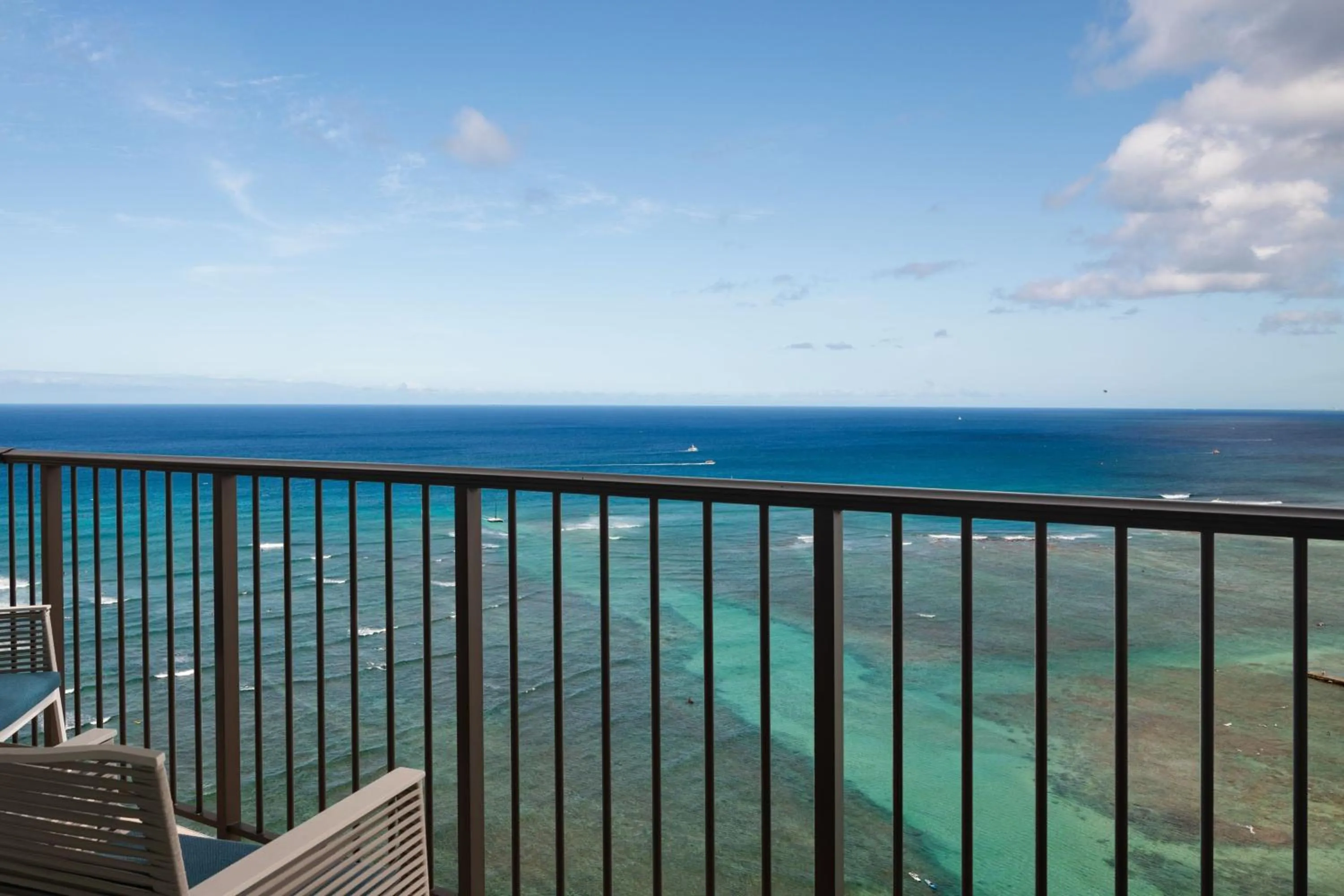 Photo of the whole room in Sheraton Waikiki Beach Resort