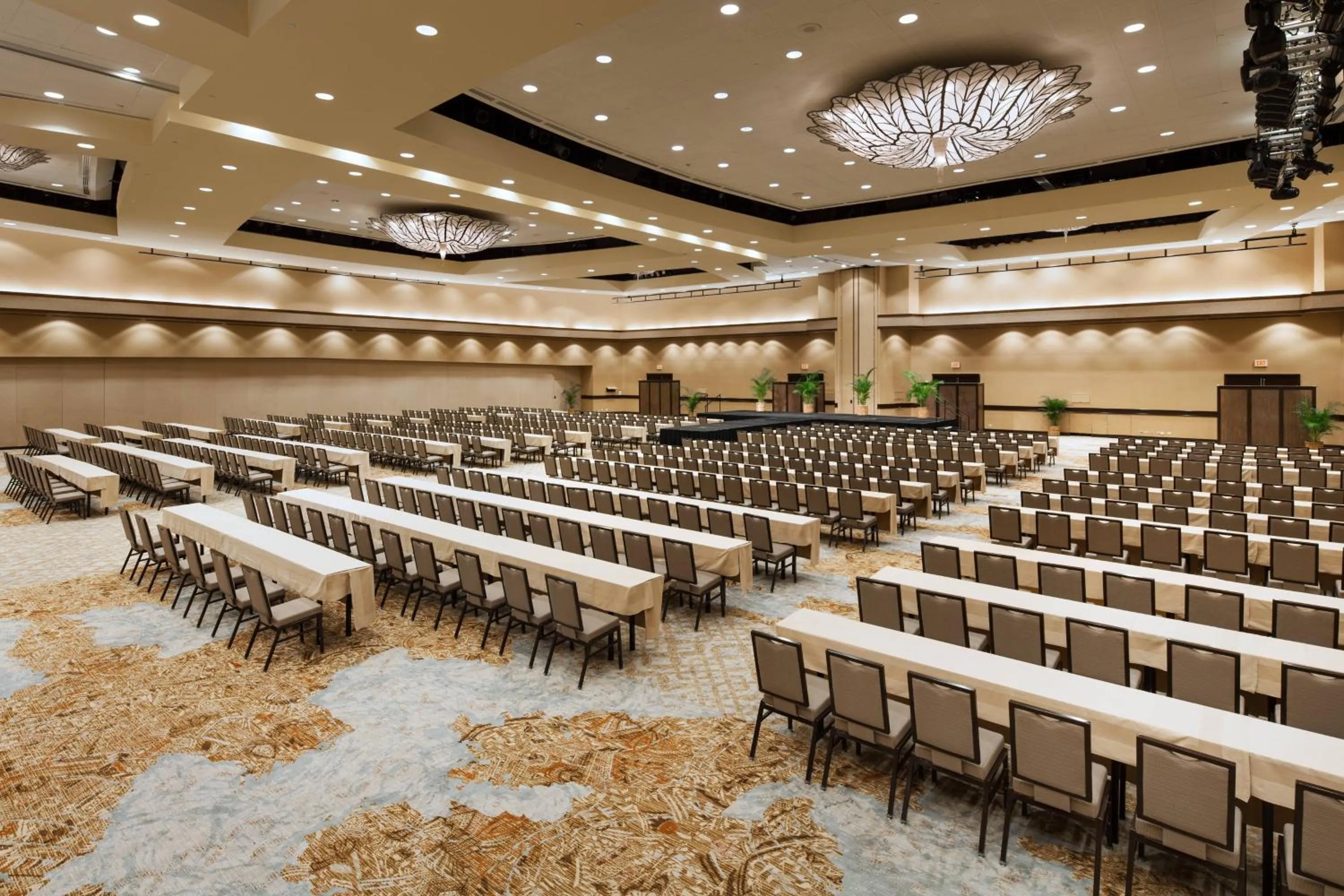 Meeting/conference room in Sheraton Waikiki Beach Resort