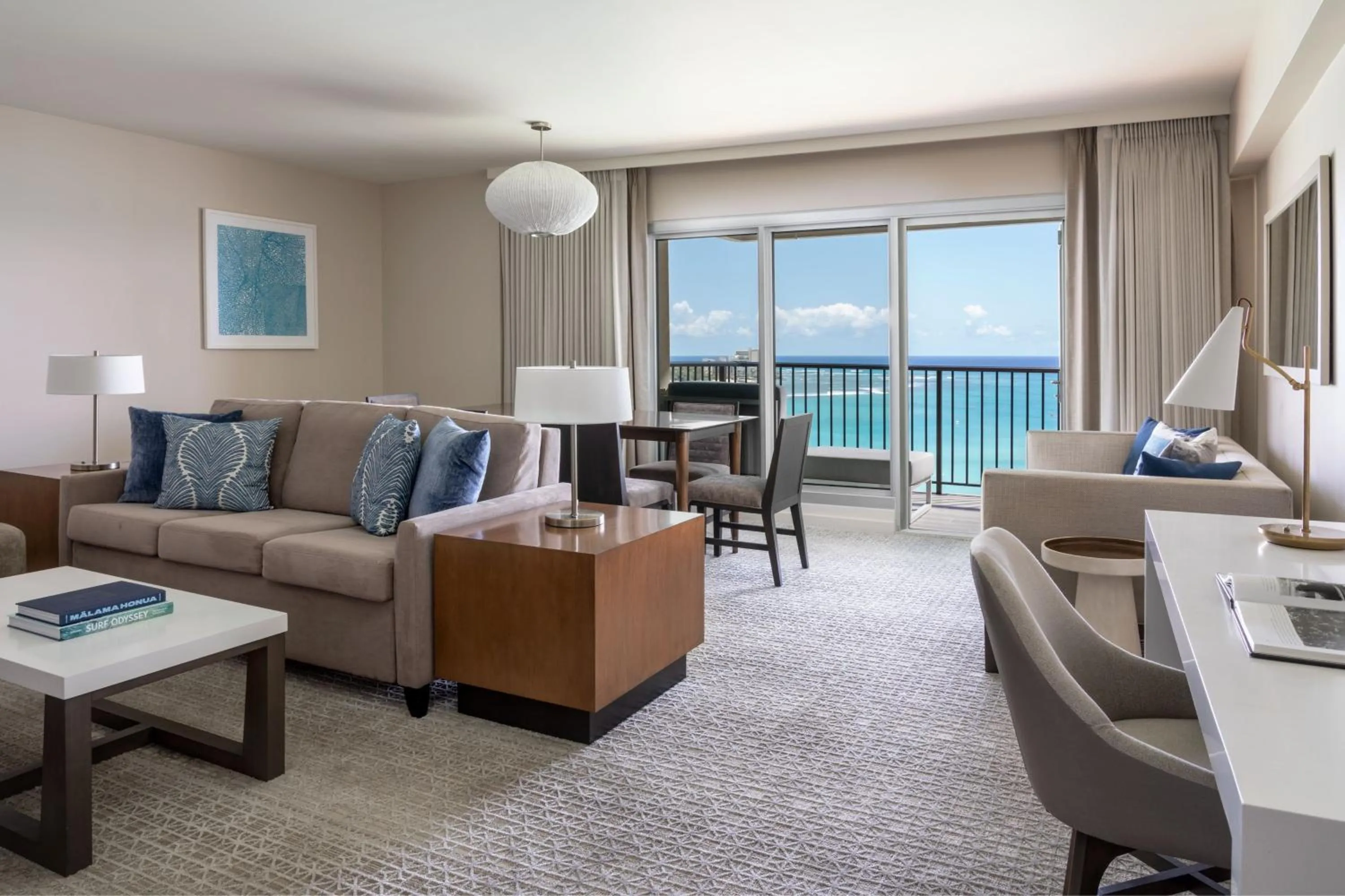 Living room in Sheraton Waikiki Beach Resort