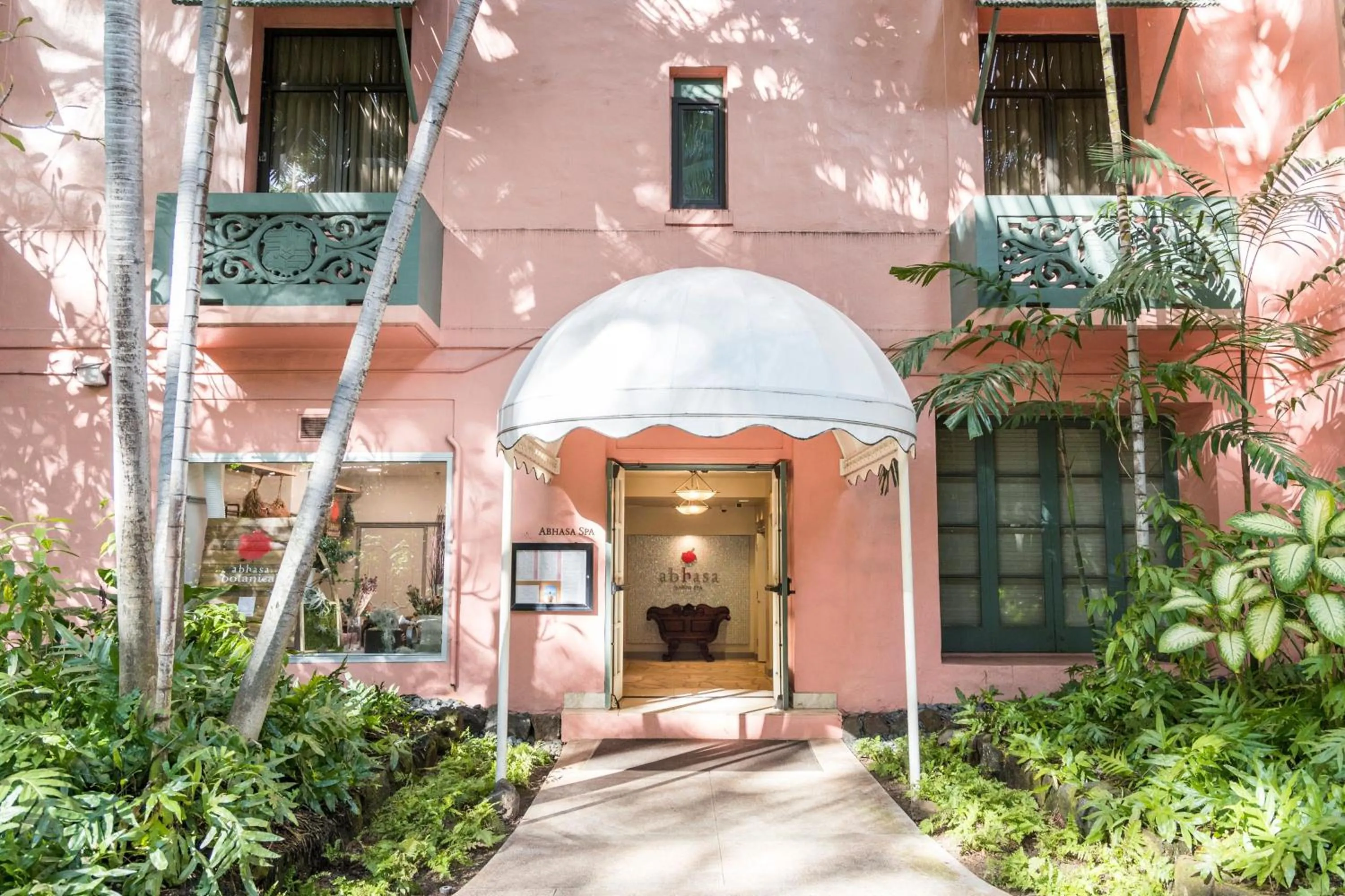 Spa and wellness centre/facilities in The Royal Hawaiian, A Luxury Collection Resort, Waikiki