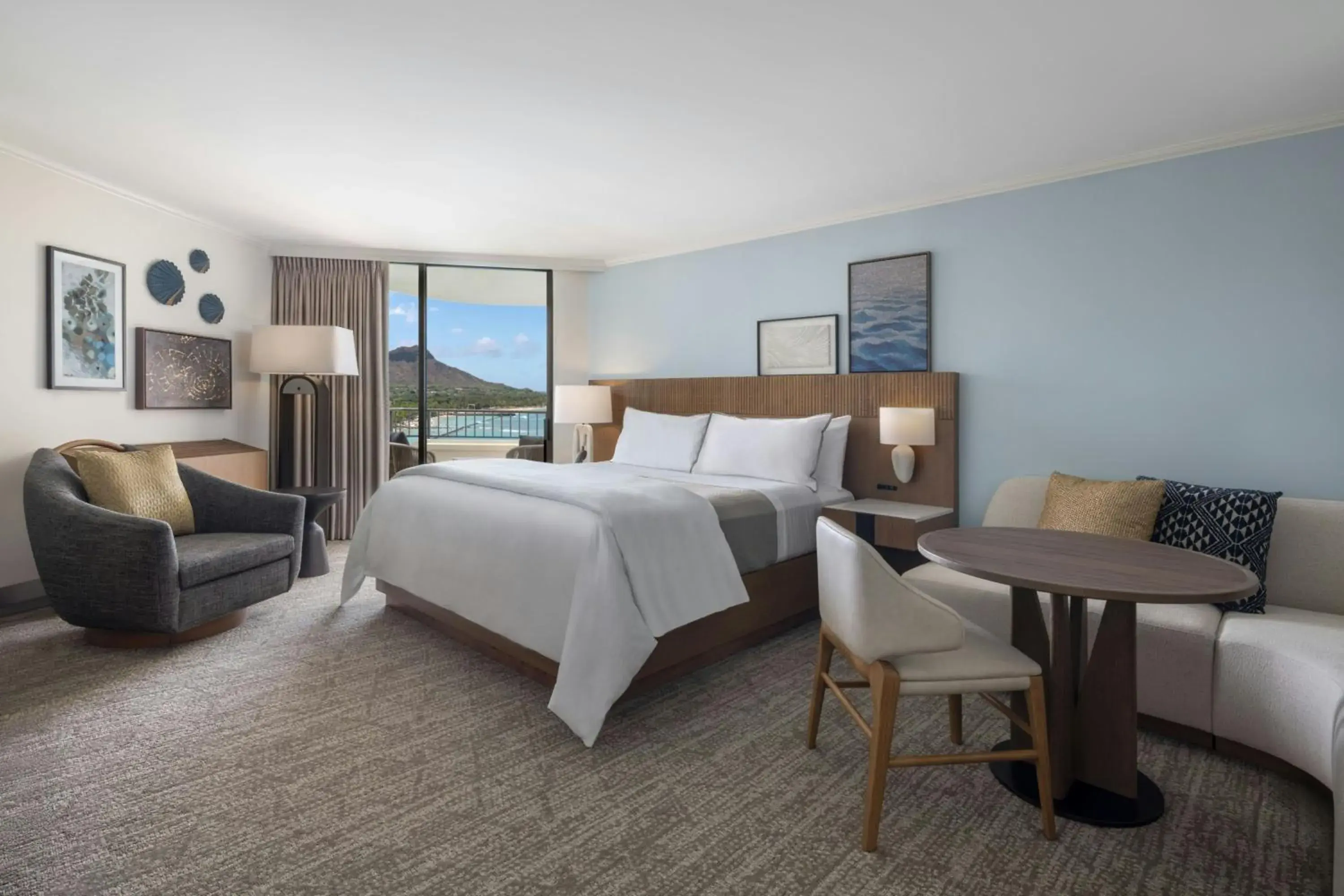 Newly Renovated Tower Premier Ocean View, Larger Guest room, 1 King in Moana Surfrider, A Westin Resort & Spa, Waikiki Beach Newly Renovated Tower Premier Ocean View, Larger Guest room, 1 King in Moana Surfrider, A Westin Resort & Spa, Waikiki Beach