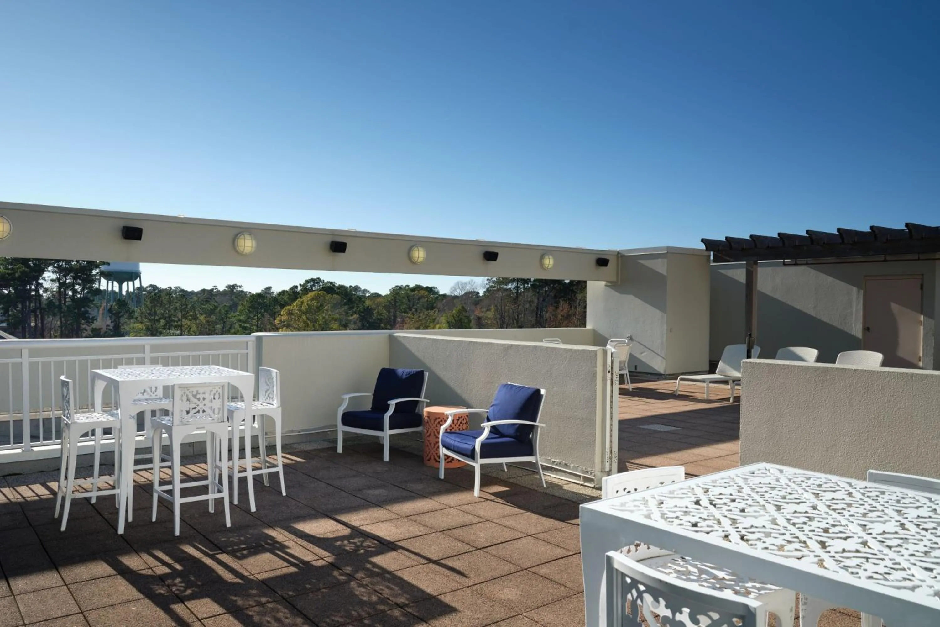 Photo of the whole room in Sheraton Myrtle Beach