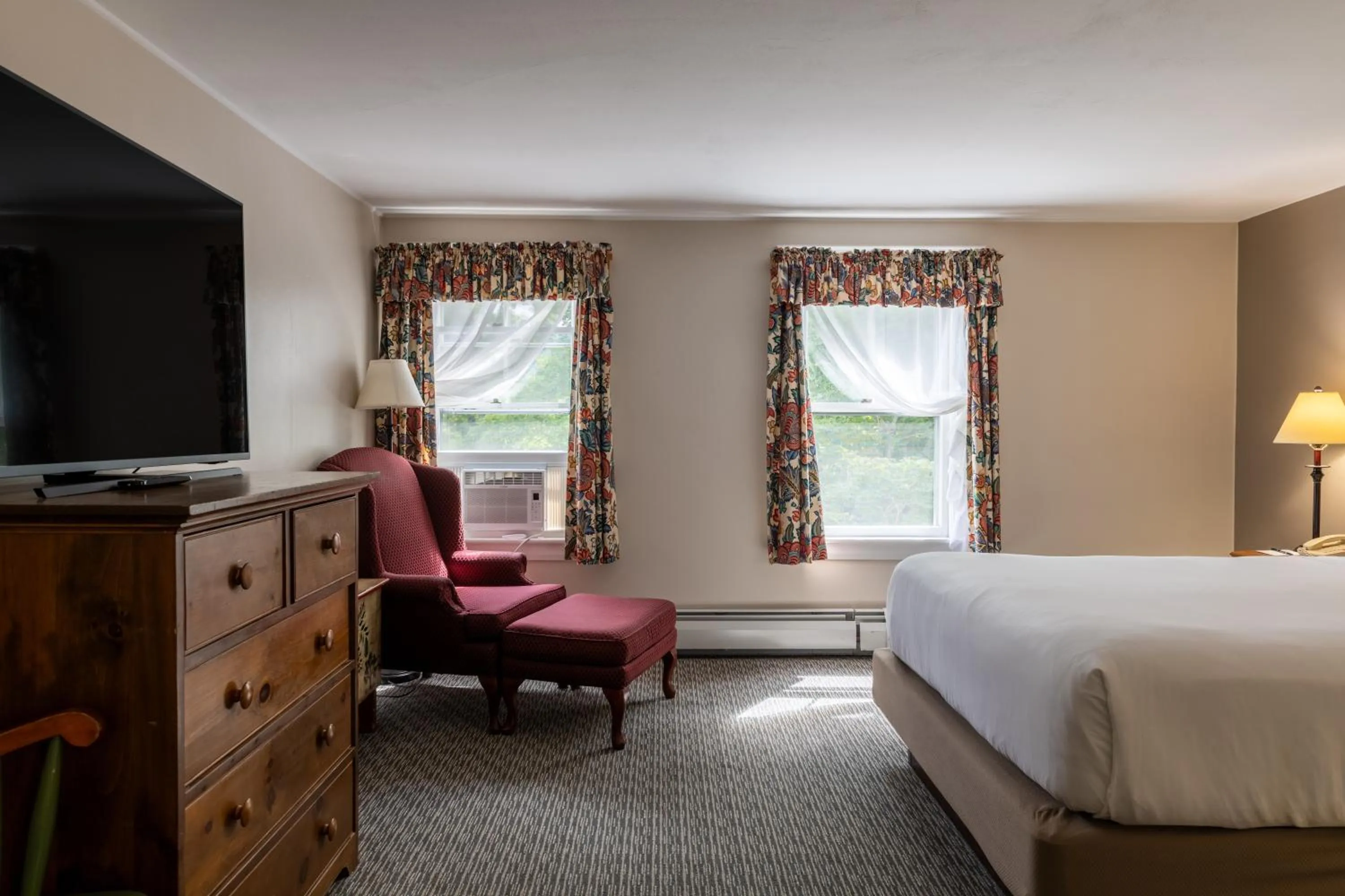 Bedroom, Bed in Eagle Mountain House and Golf Club