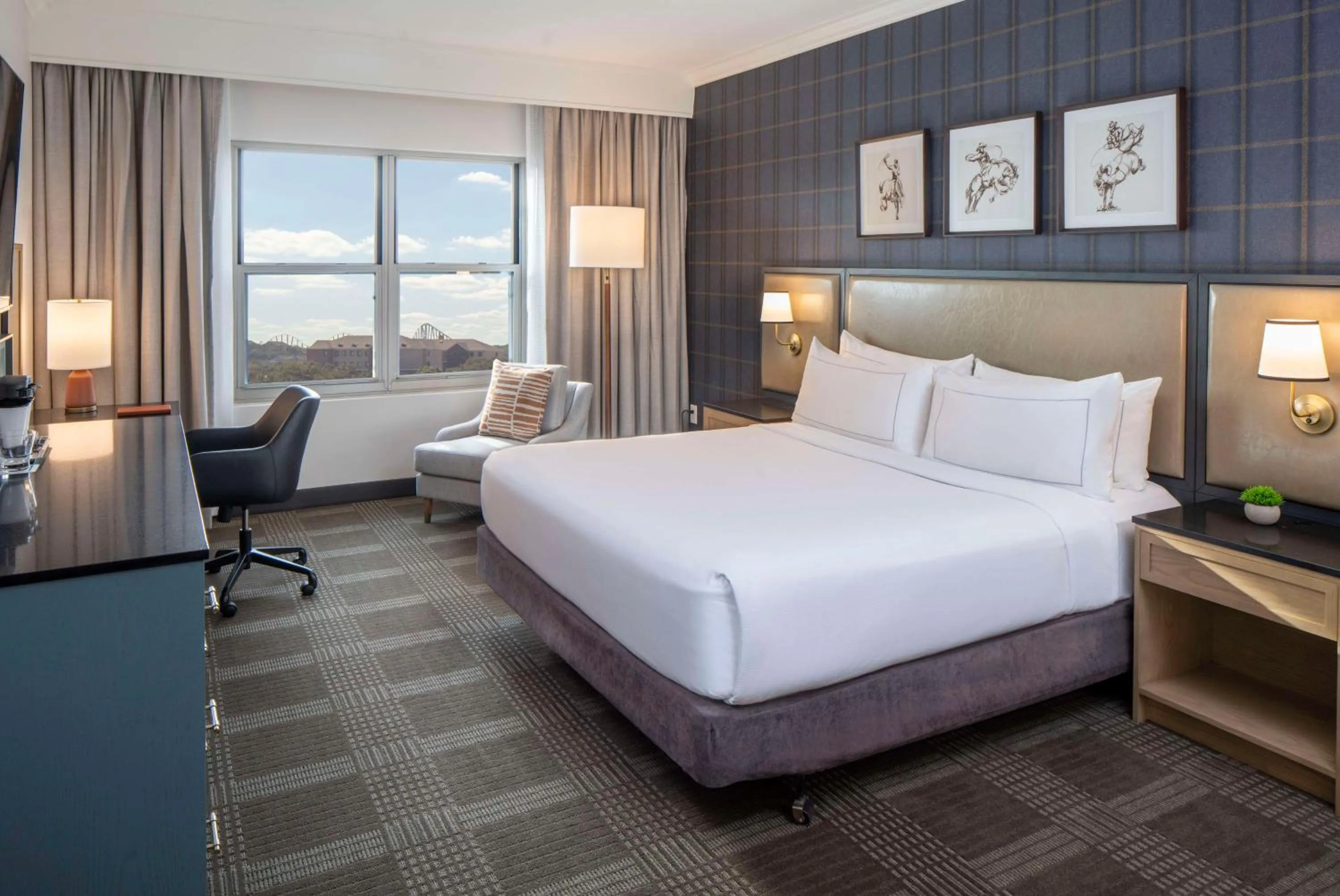 Bed in Hilton San Antonio Hill Country