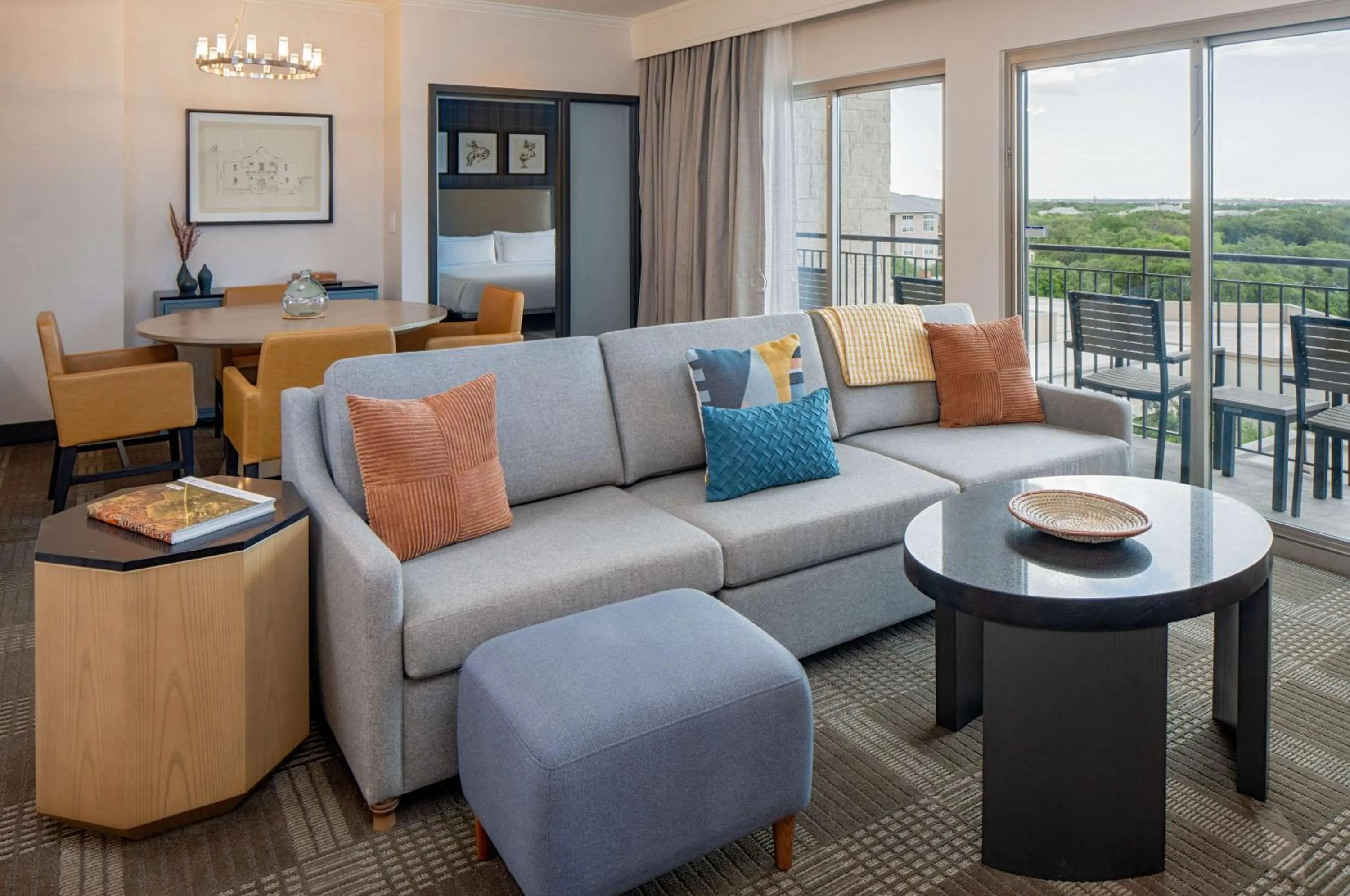 Living room in Hilton San Antonio Hill Country