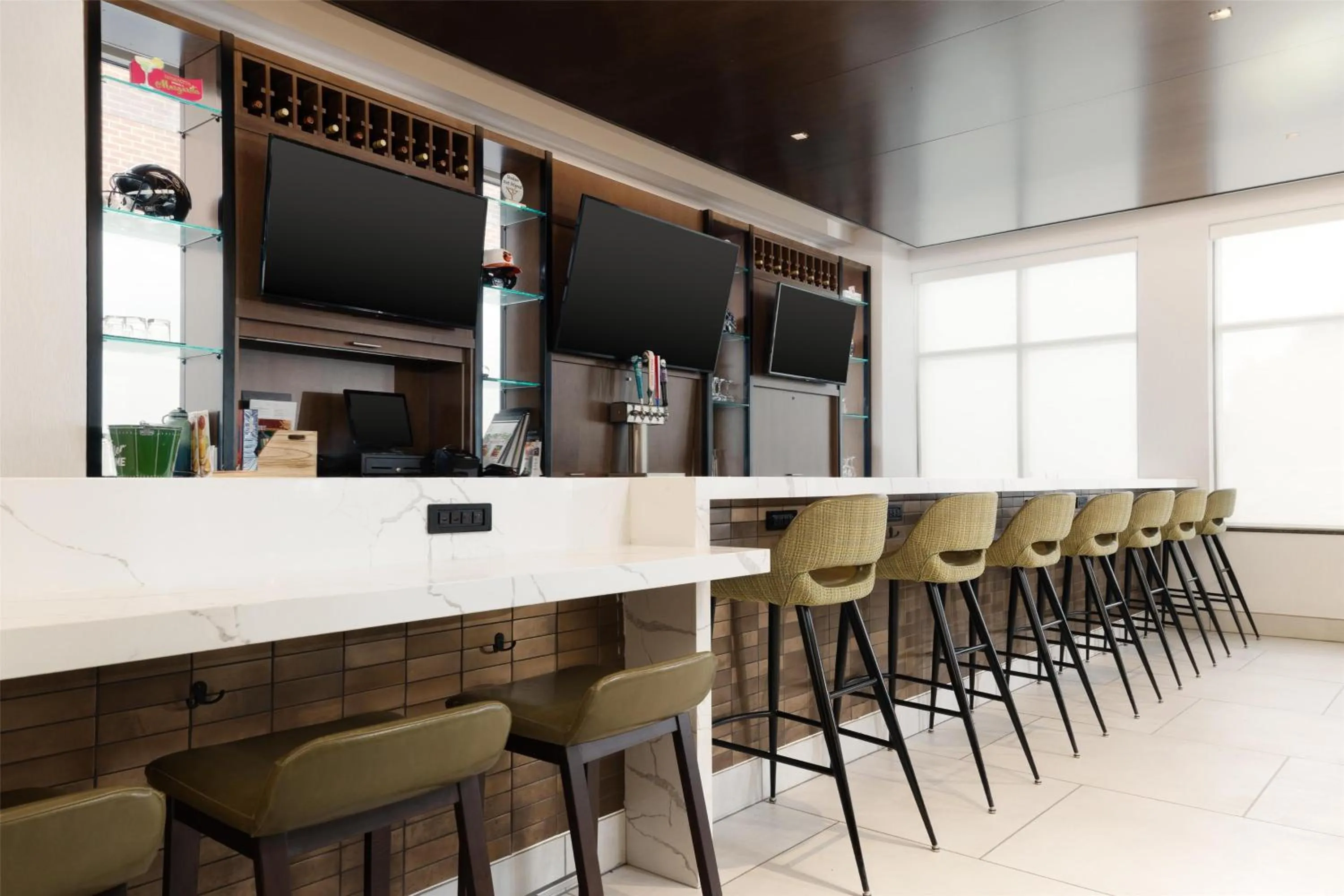 Lounge or bar in Hilton Garden Inn Hanover Arundel Mills, MD