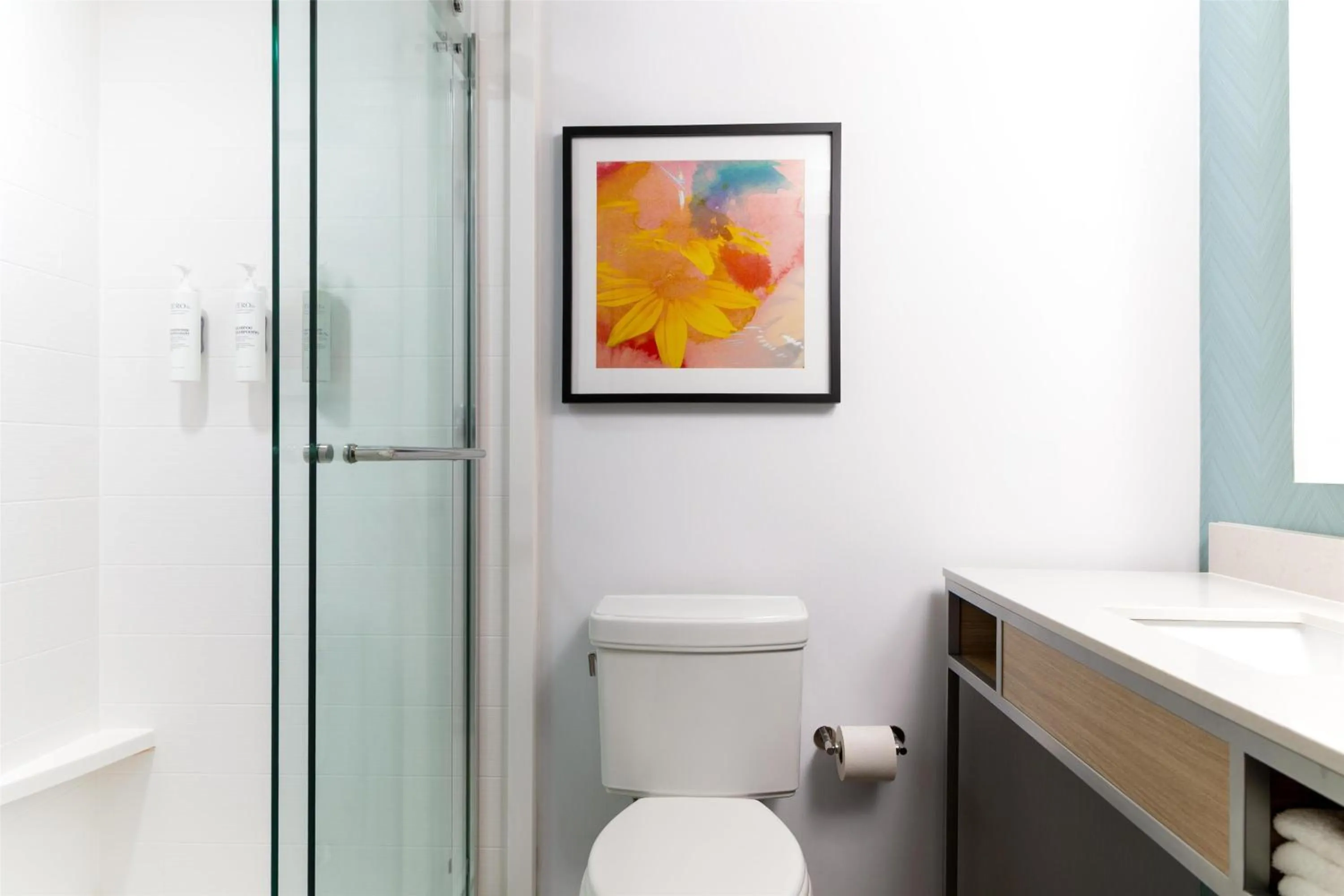 Bathroom in Hilton Garden Inn Hanover Arundel Mills, MD