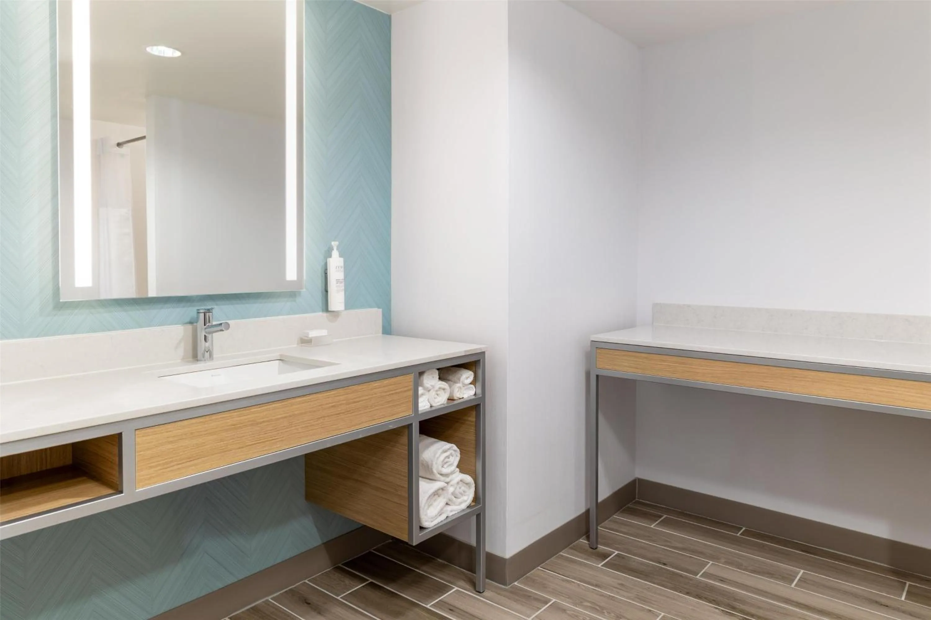 Bathroom in Hilton Garden Inn Hanover Arundel Mills, MD