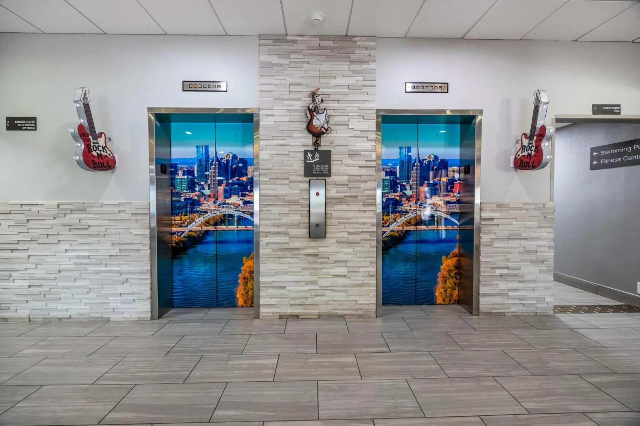 Property building in Best Western Downtown PLUS Music Row