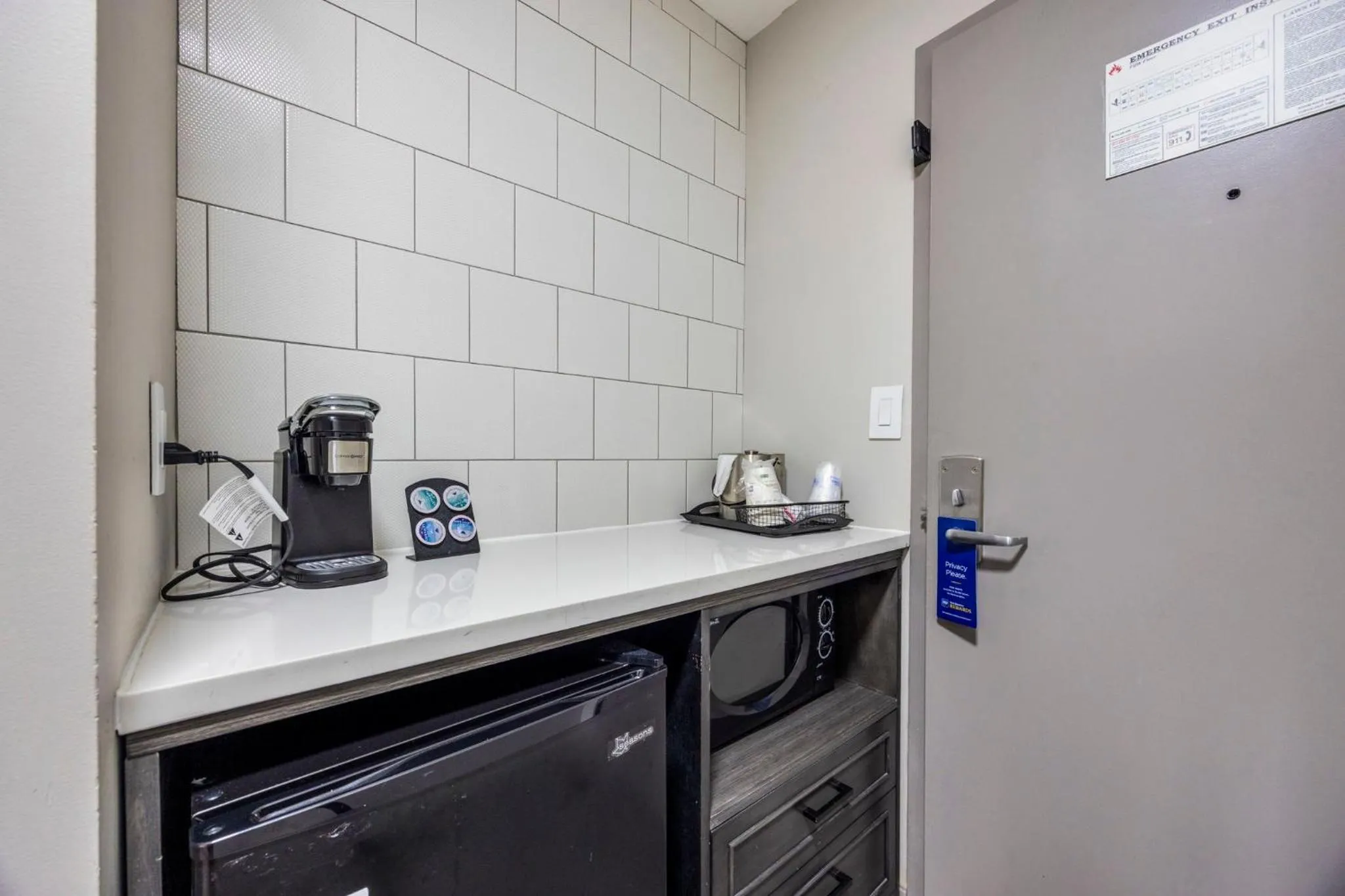 Property building in Best Western Downtown PLUS Music Row