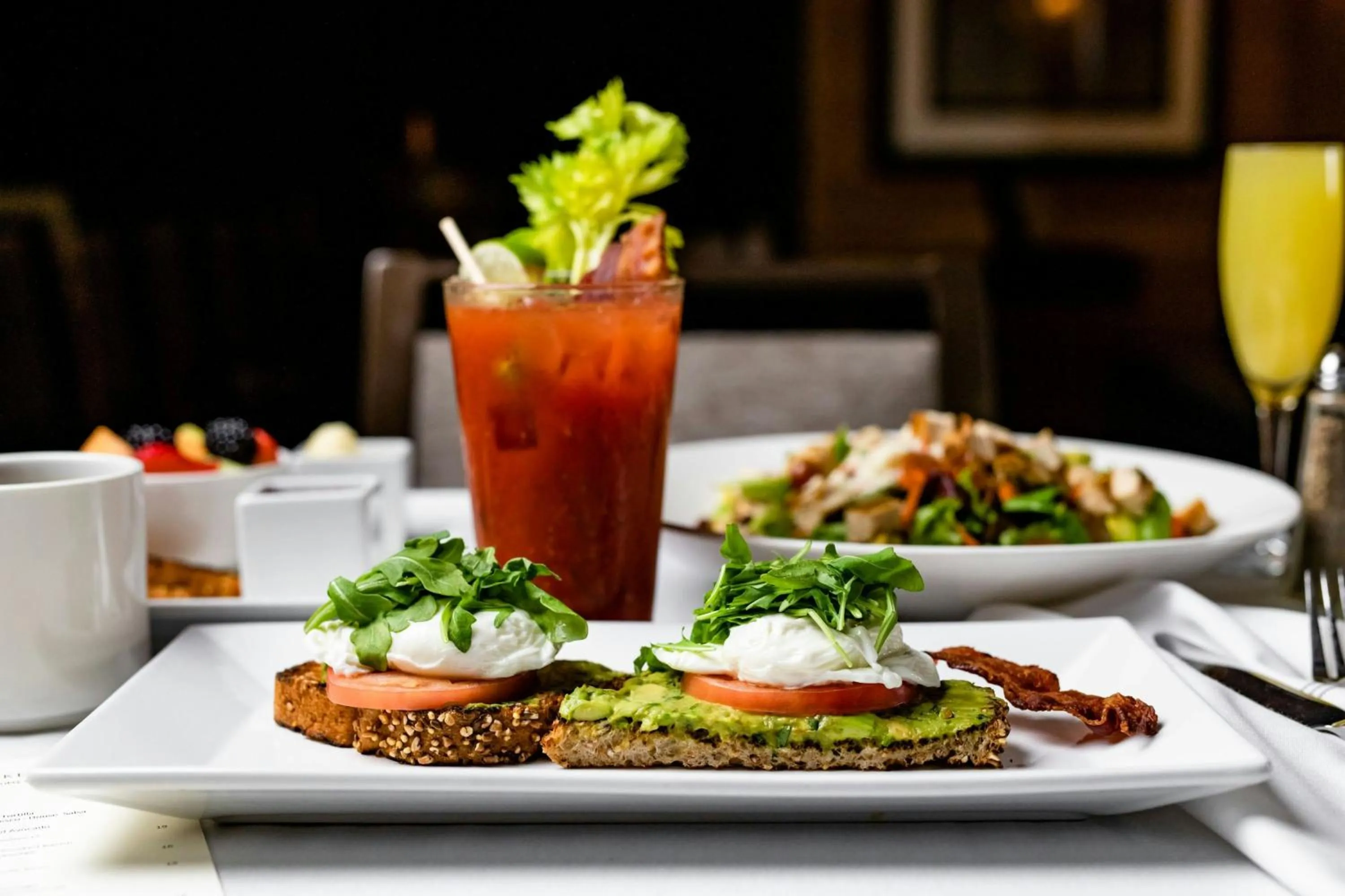 Restaurant/places to eat in The Westin Oaks Houston at the Galleria