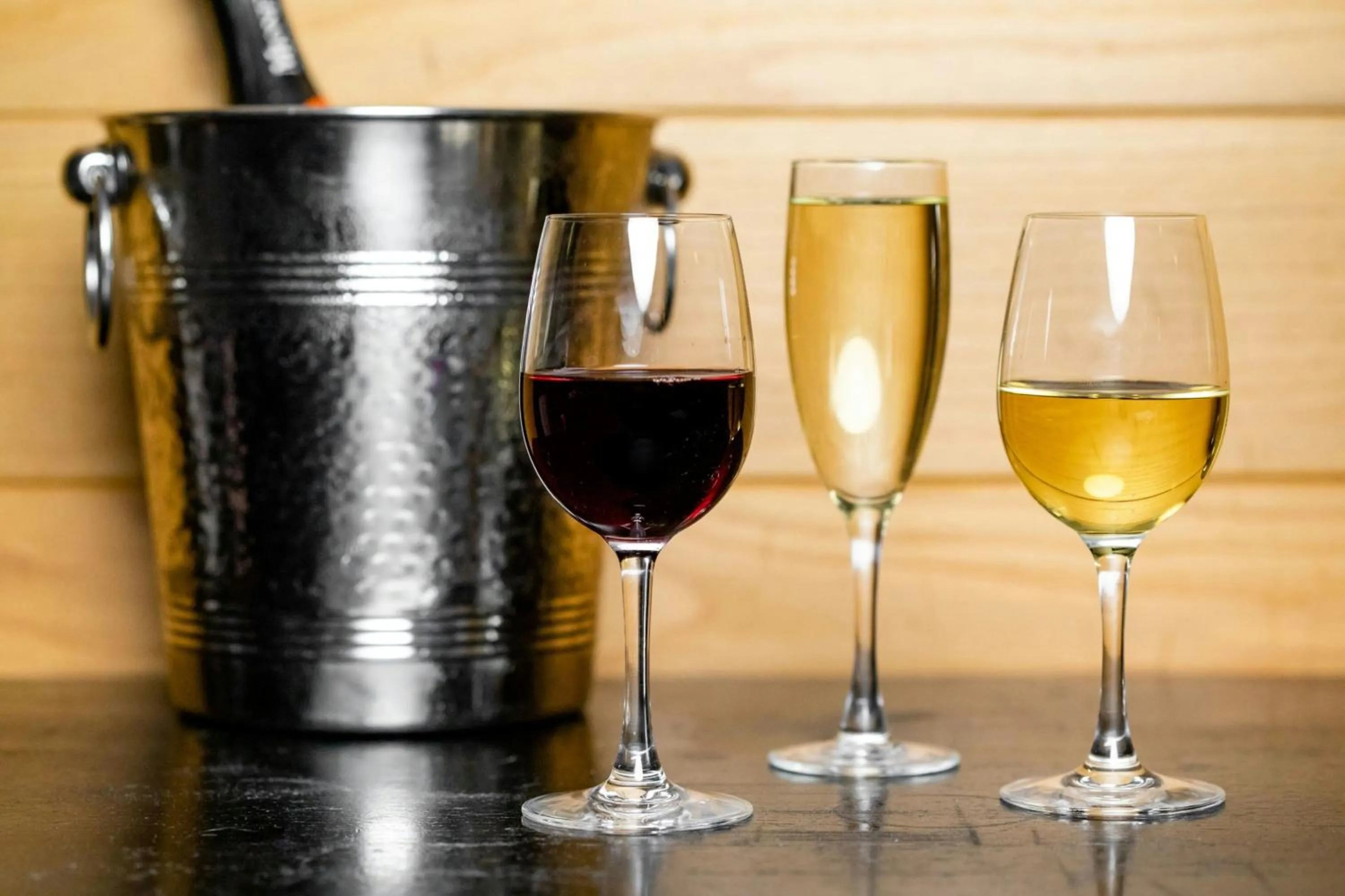 Restaurant/places to eat in The Westin Oaks Houston at the Galleria