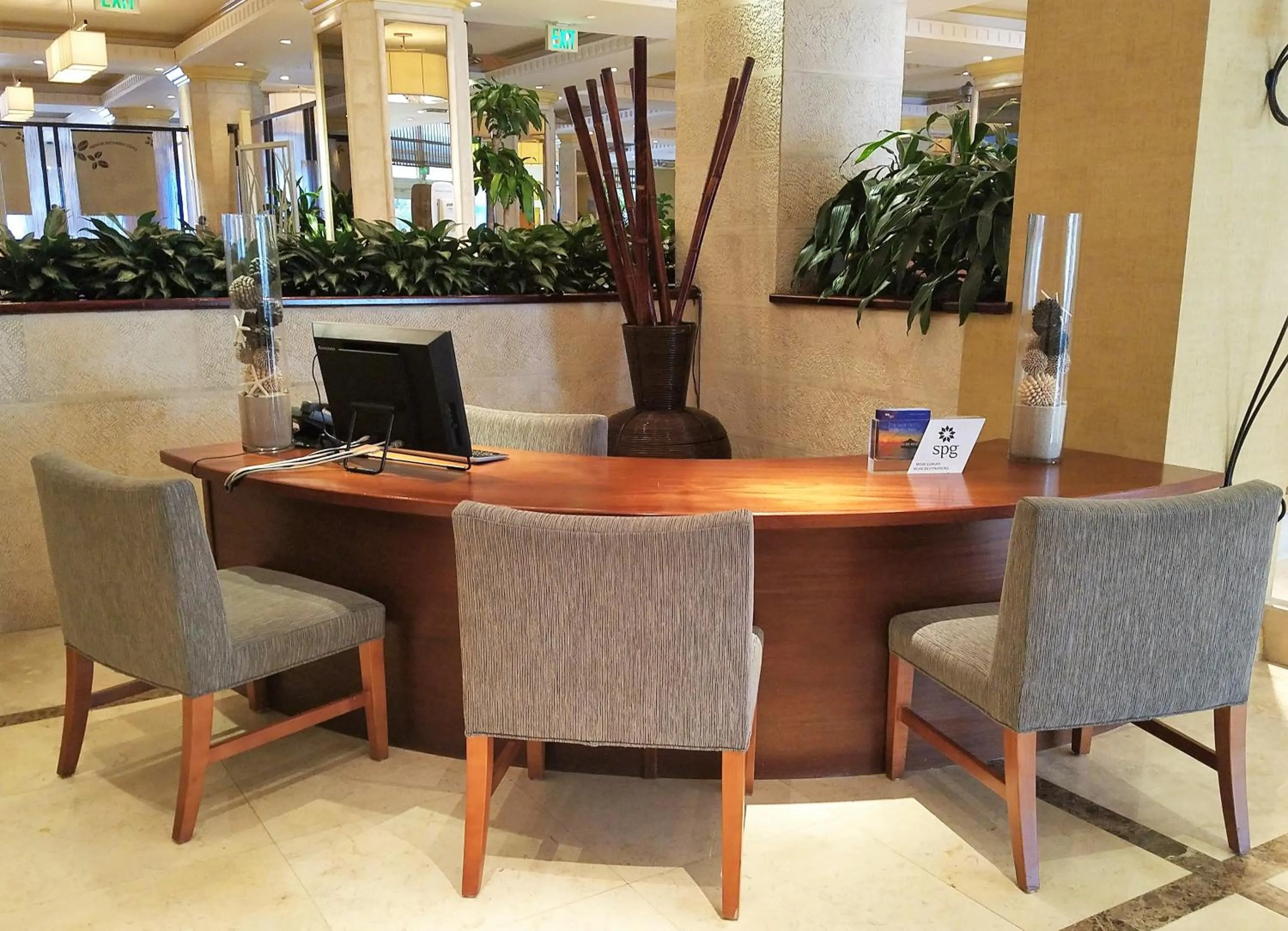 Business facilities in Radisson Resort Miami Beach