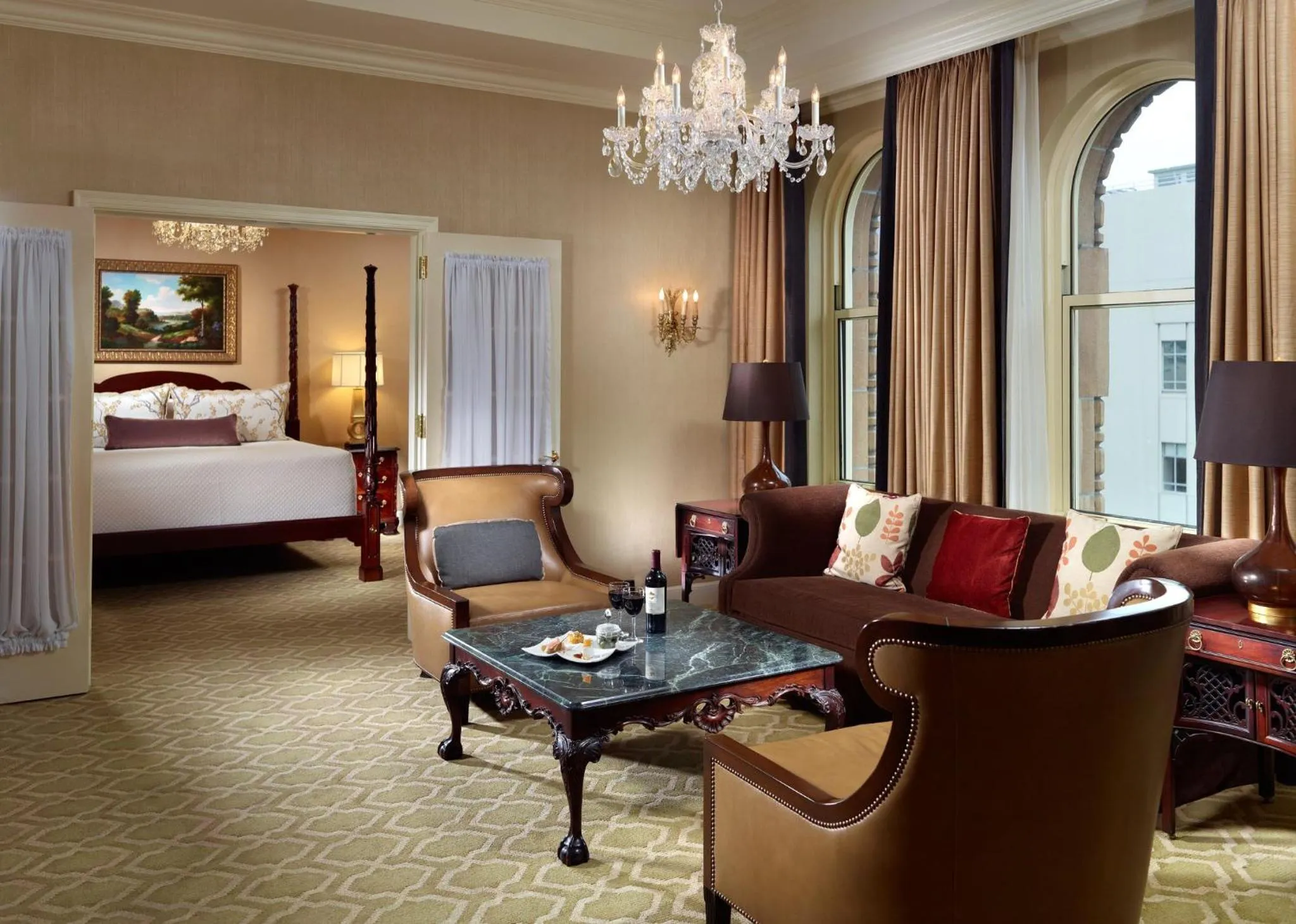 Photo of the whole room, Bed in Omni San Francisco