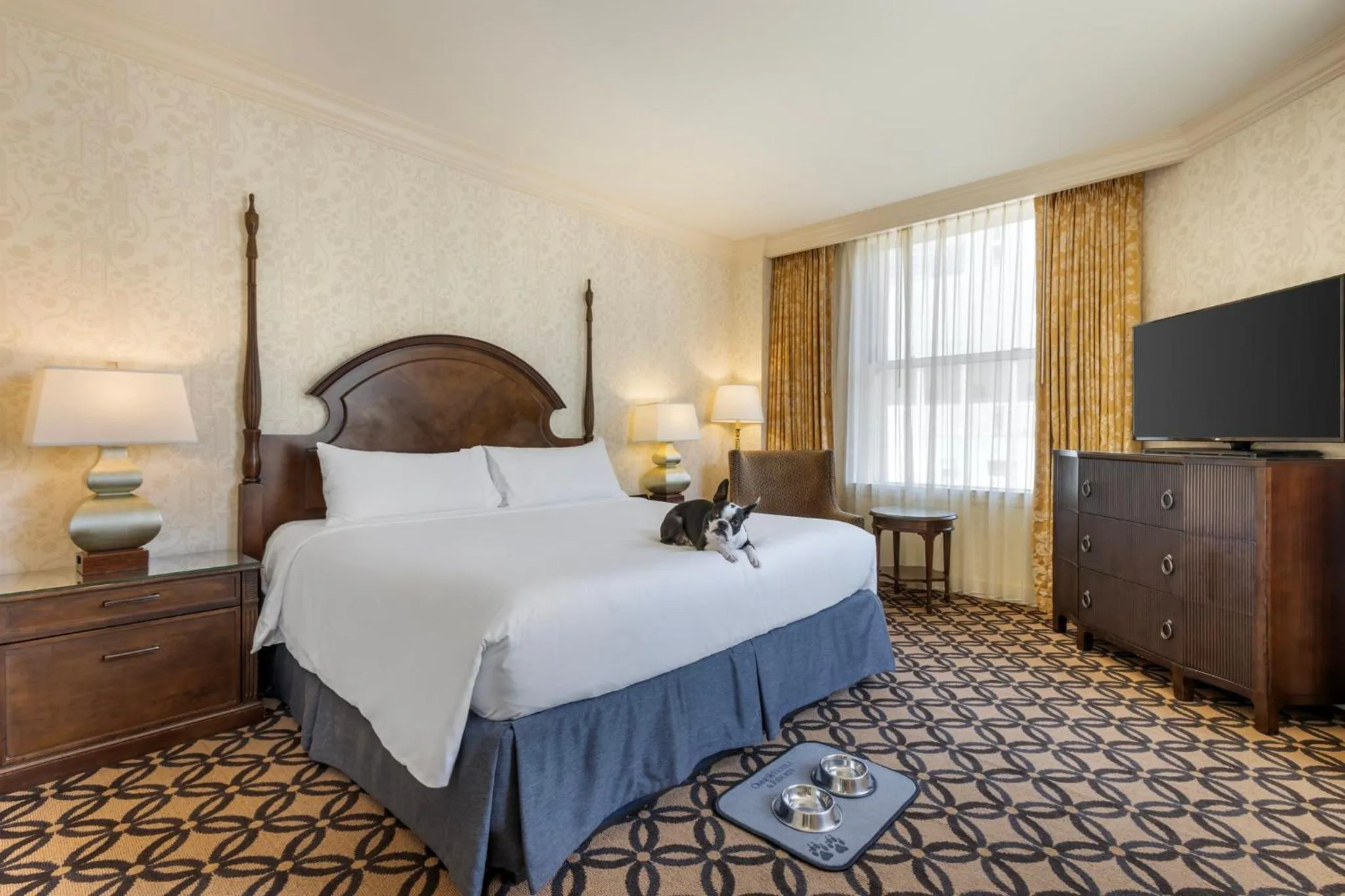 Pets, Bed in Omni San Francisco