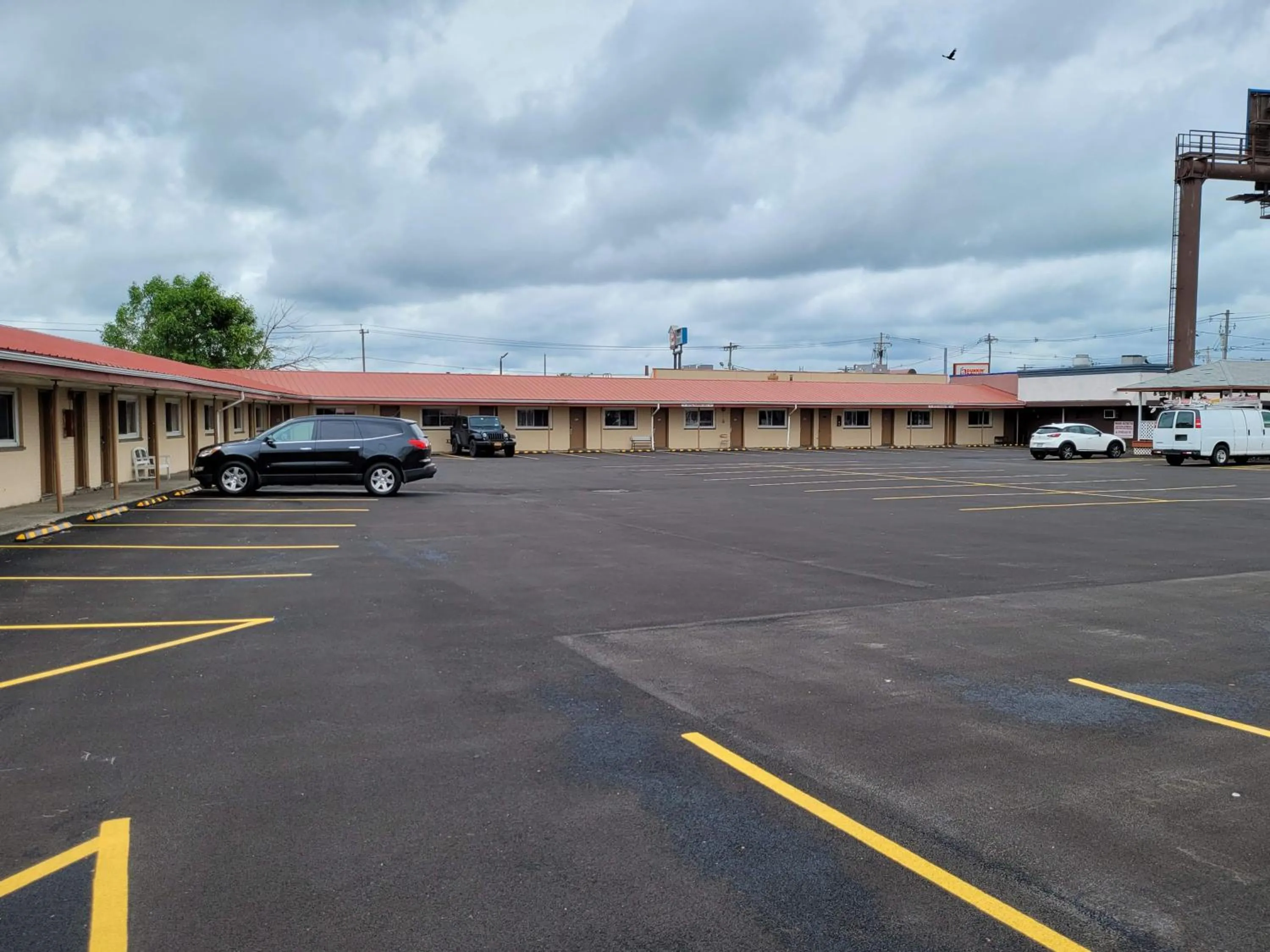 Property building in Woodland Inn