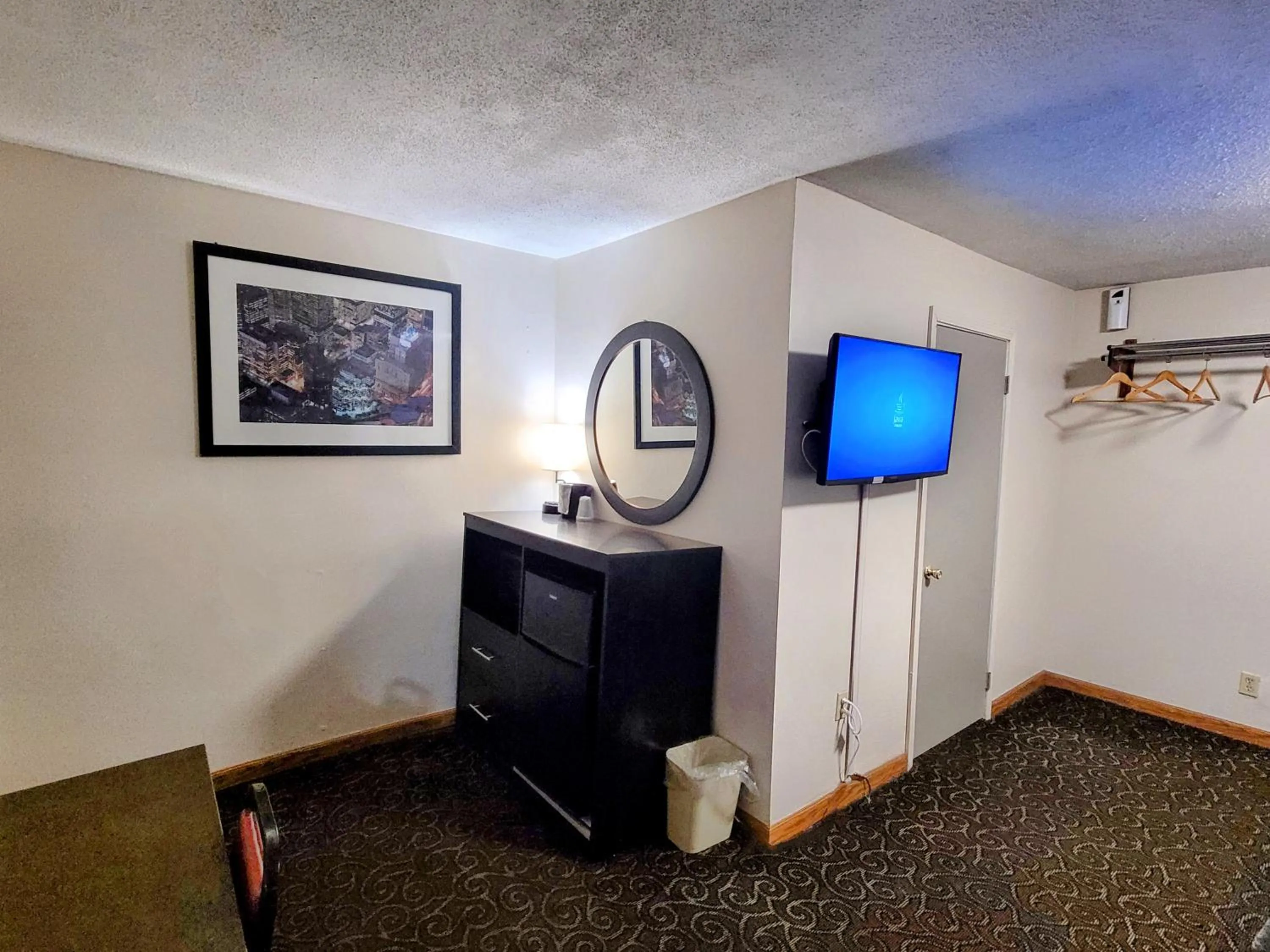 TV and multimedia in Woodland Inn