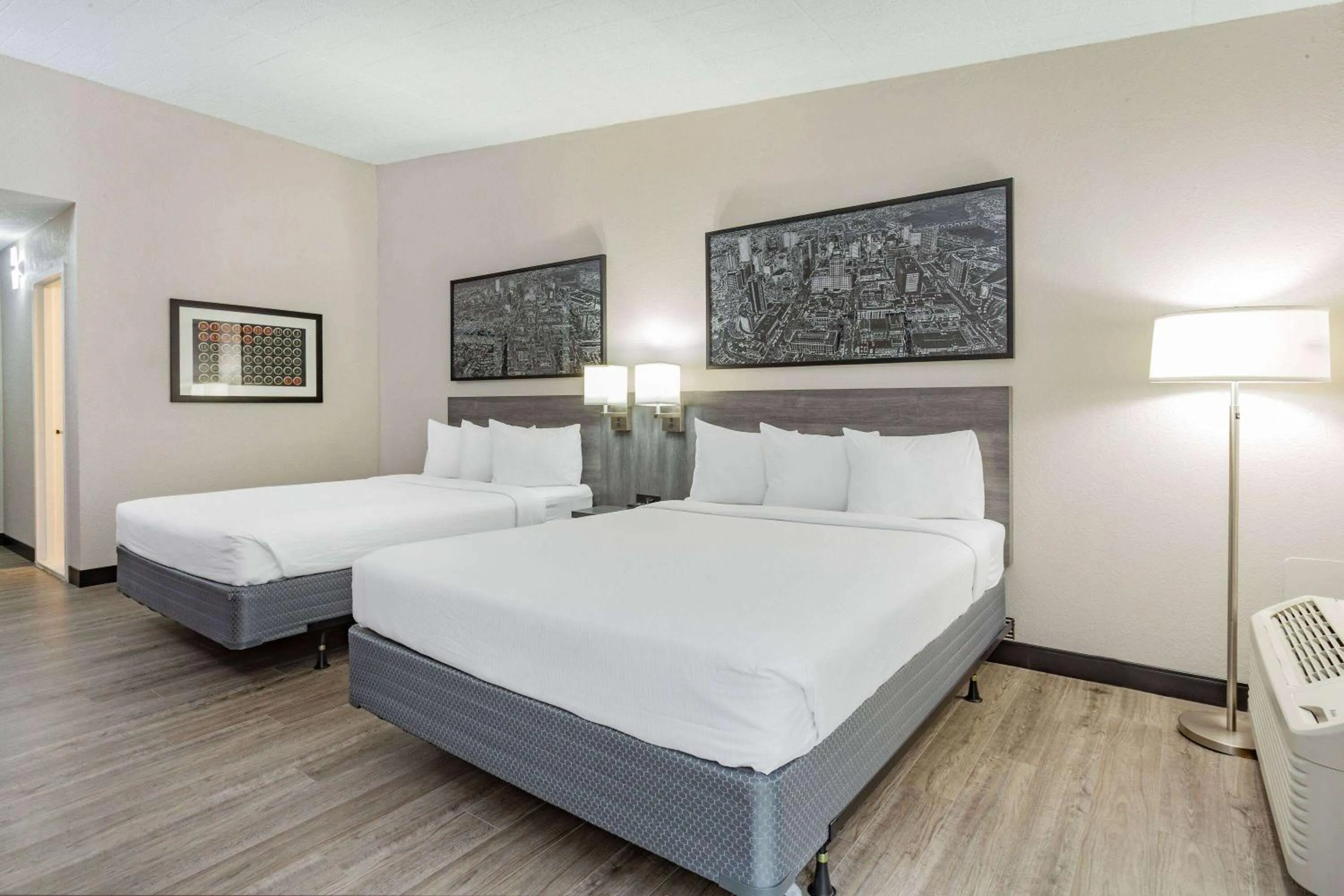 Photo of the whole room, Bed in Ramada by Wyndham Hartford North - Bradley Airport