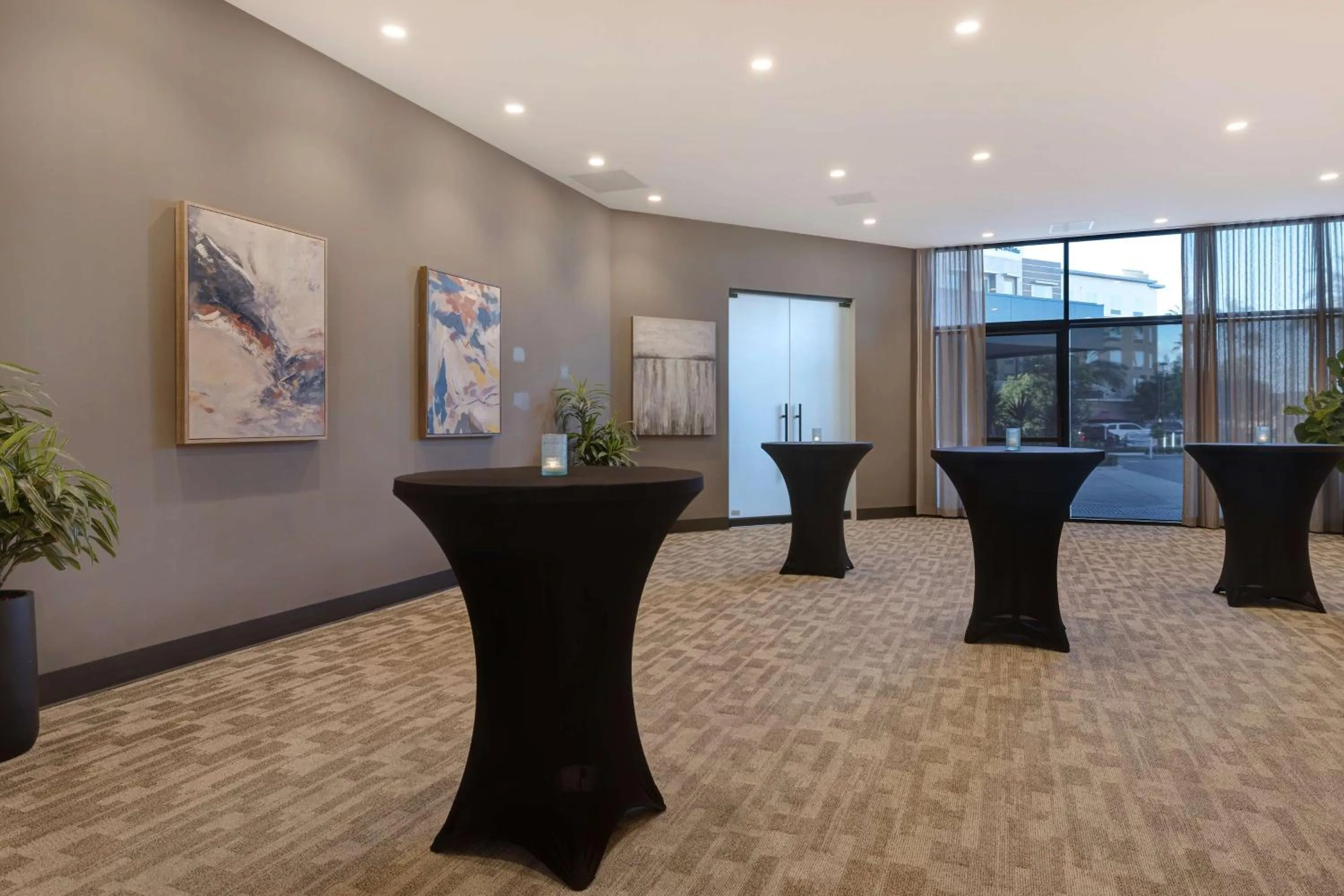 Meeting/conference room in Home2 Suites By Hilton Anaheim Resort