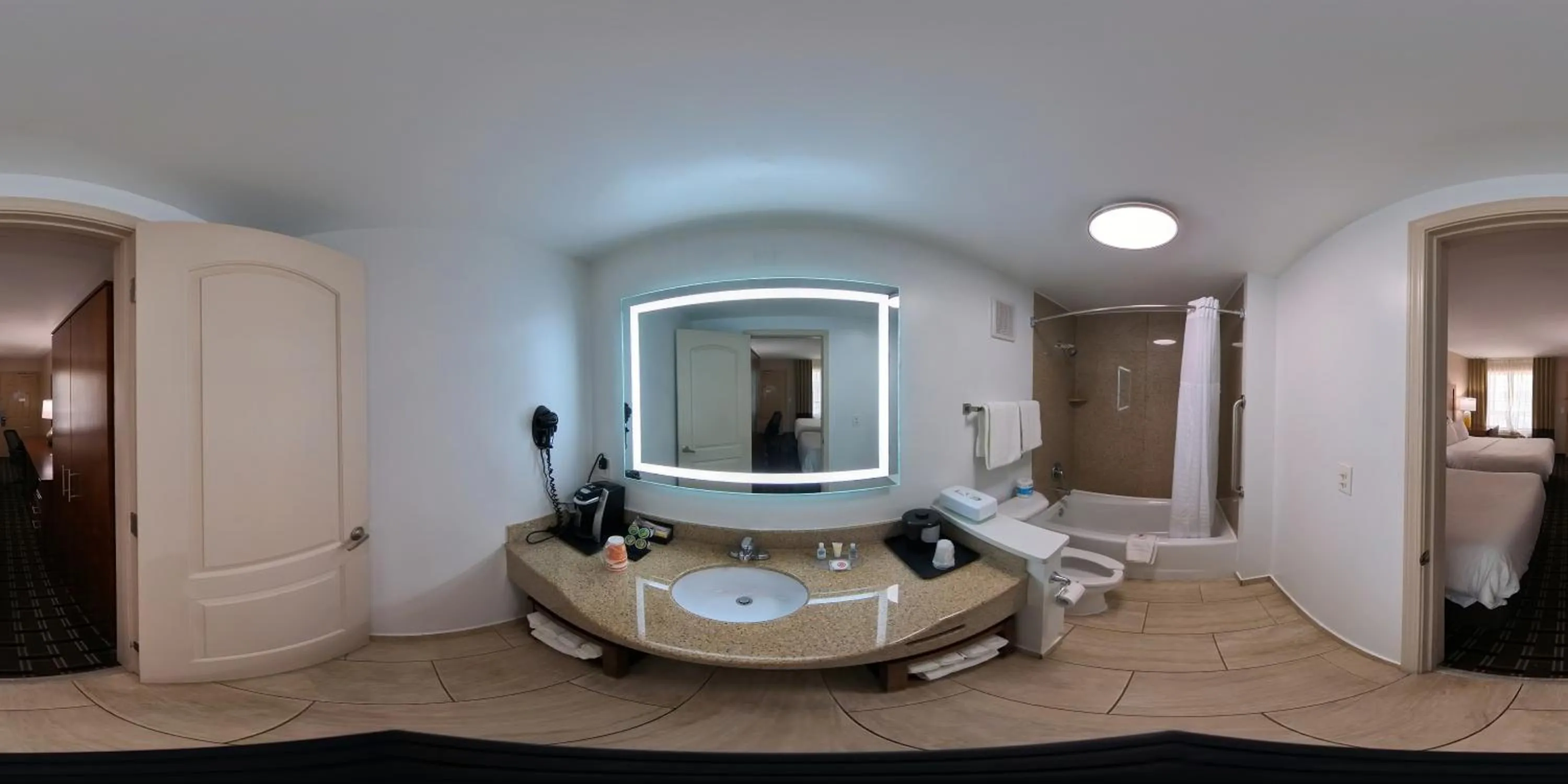 Hot Tub in Comfort Inn Downtown Nashville - Music City Center