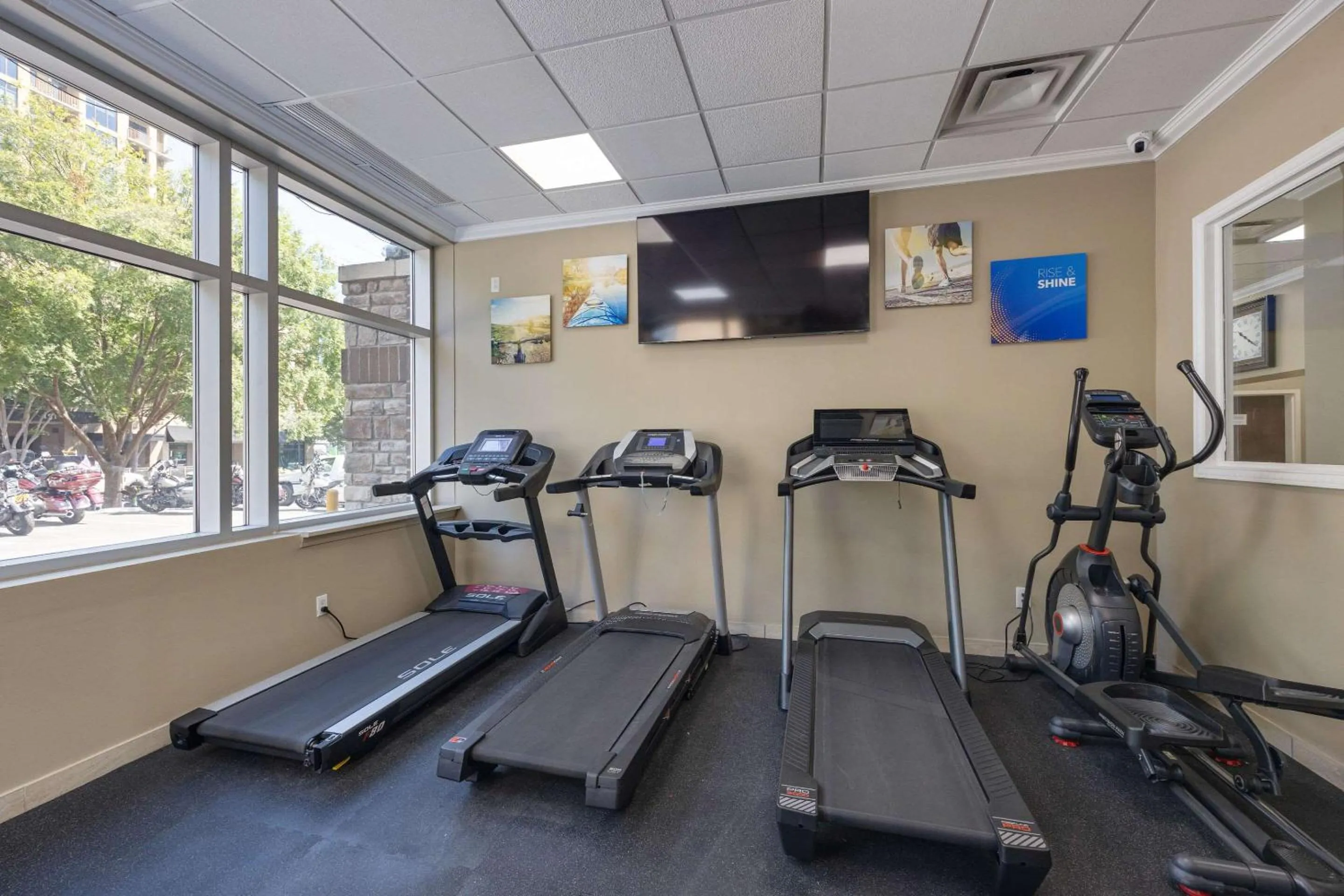 Fitness centre/facilities in Comfort Inn Downtown Nashville - Music City Center